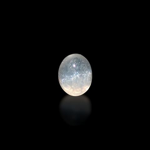 ジルコンキャッツアイ ビルマ産 0.62ct / 5x3.9mm前後 [260832884]