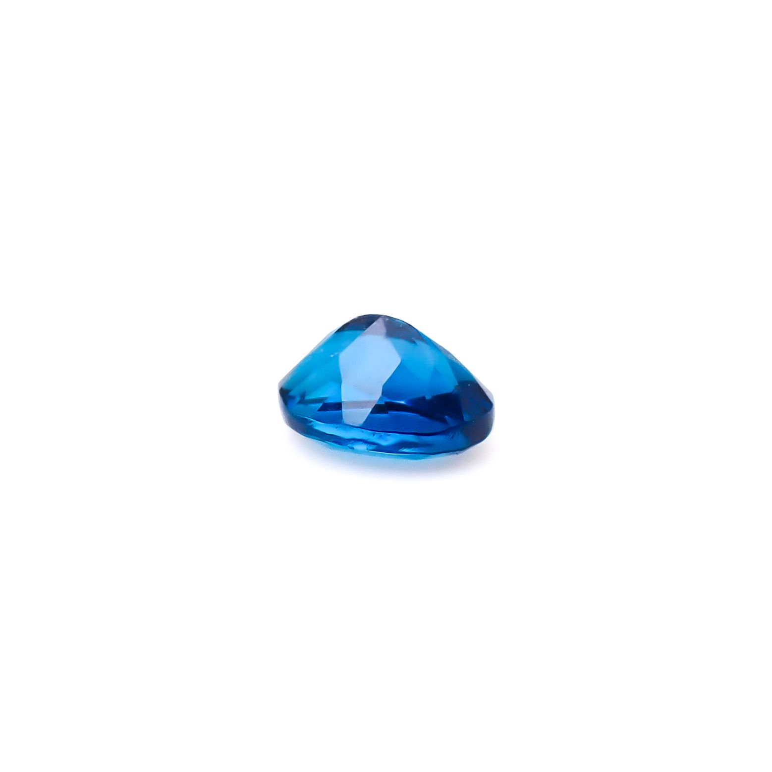 ディープブルーアパタイト マダガスカル産 0.39ct / 4.9x3.8mm前後 [260732602]