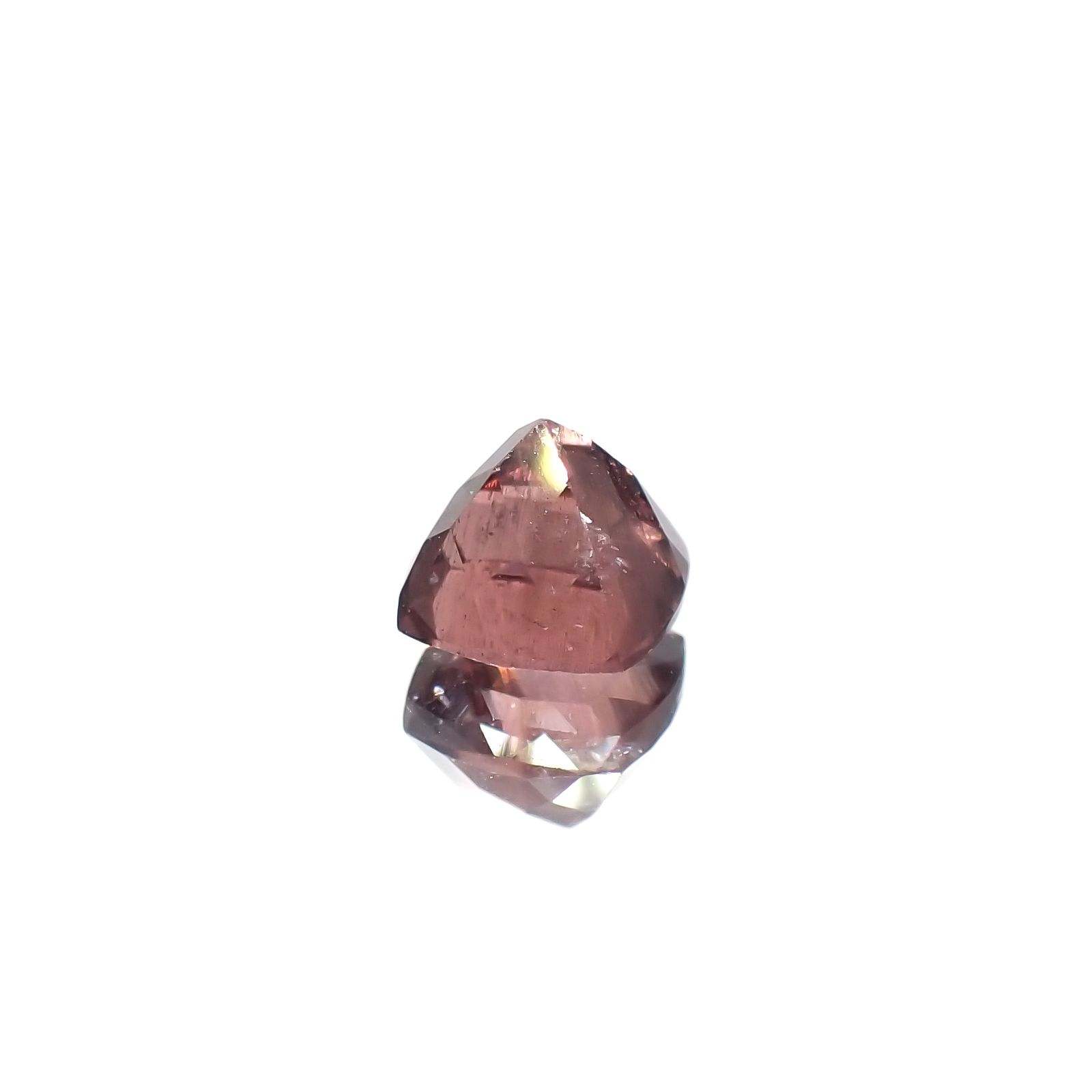ピンクアパタイト ブラジル産 1.47ct [251224928]6.3x6.3mm前後