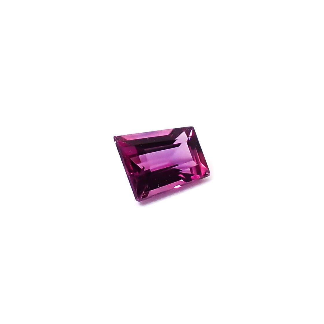 ウィンザーサファイア タンザニア・ウィンザー産 0.15ct / 3.4x2.7mm前後 [260532140]