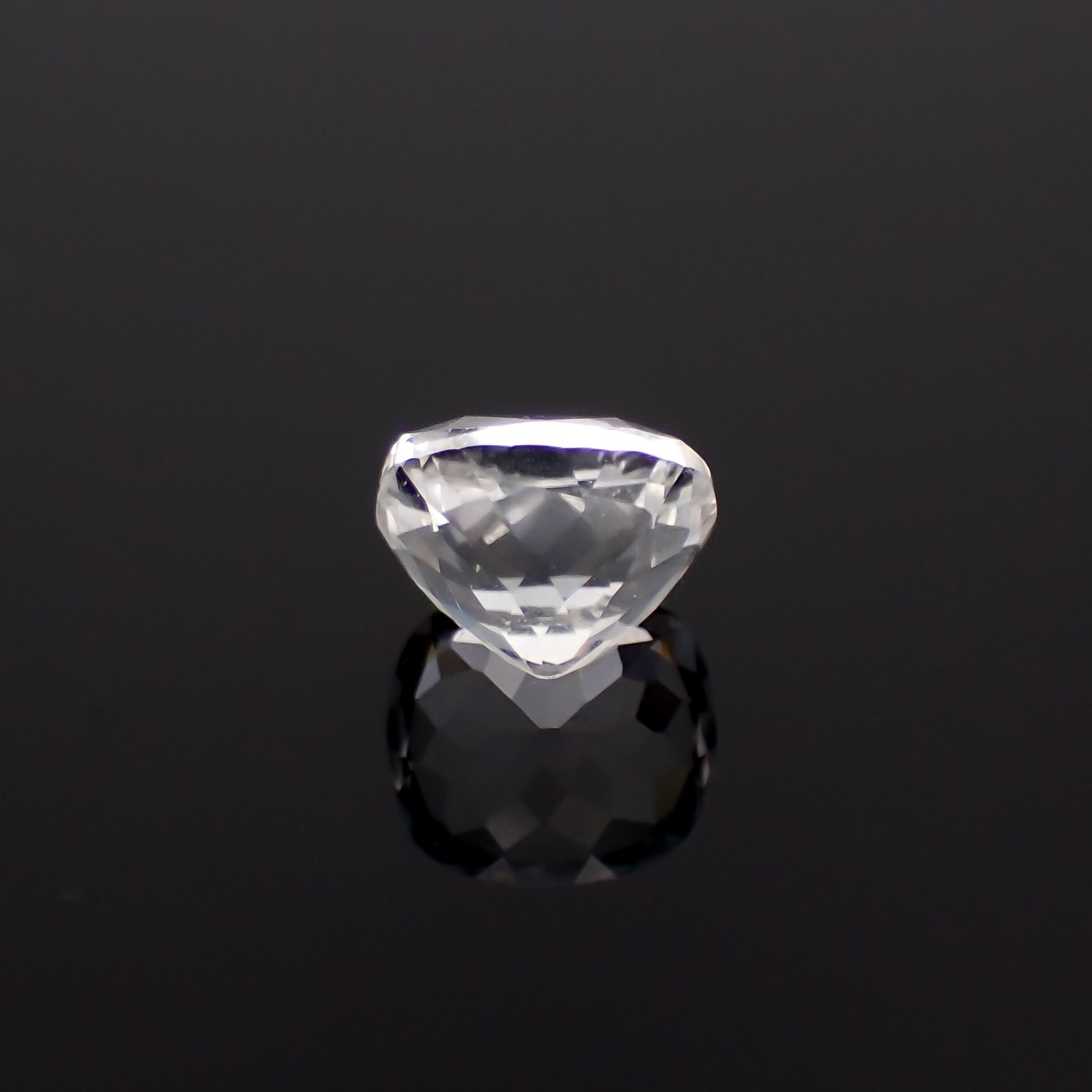 フェナカイト(宝石名フェナカイト)ブラジル産 1.23ct 識別済[230923394]6.6x5.9mm前後