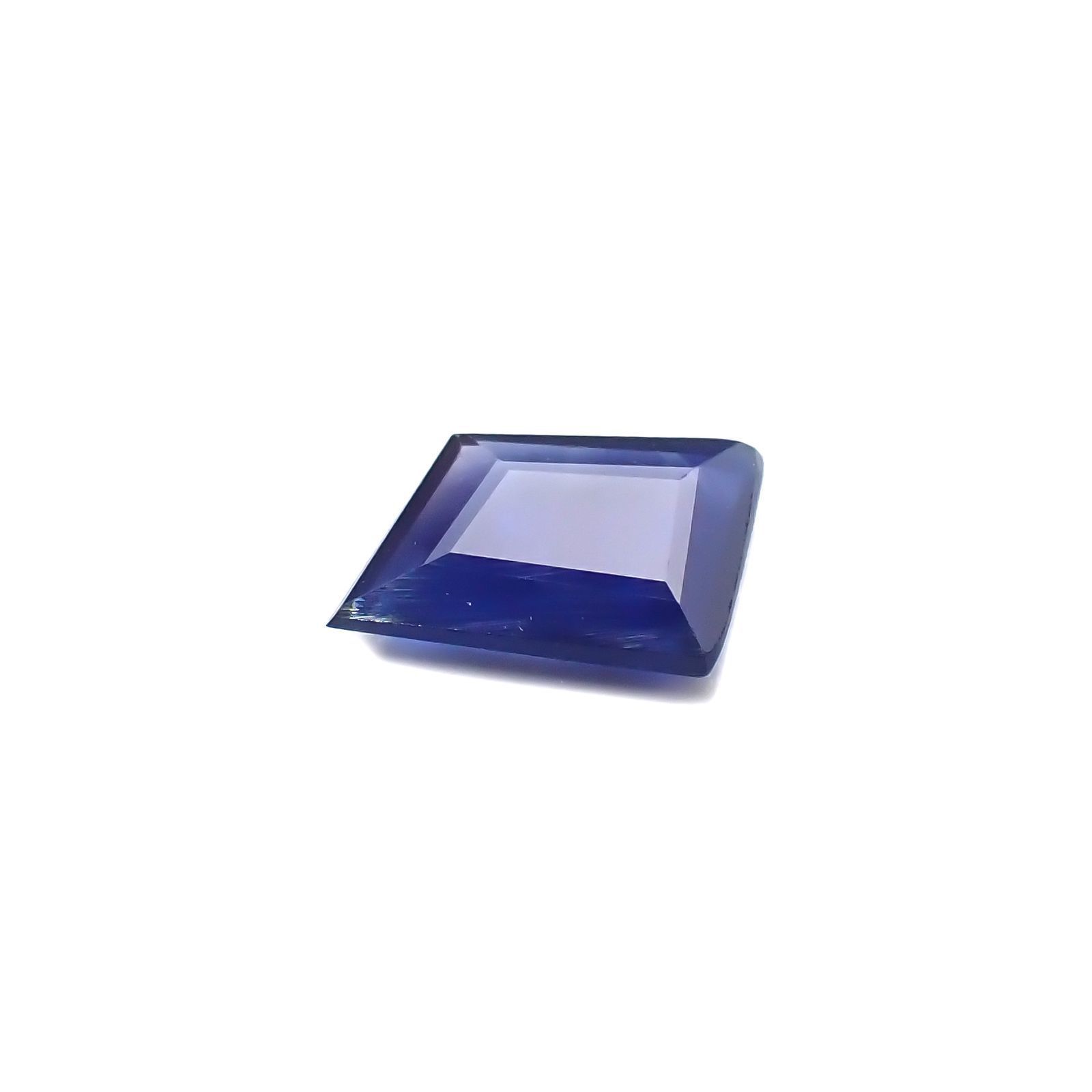 ◇カスタムカット◇サファイア(宝石名サファイア) マダガスカル産 0.62ct 識別済[210913198]6.8×4.6mm前後