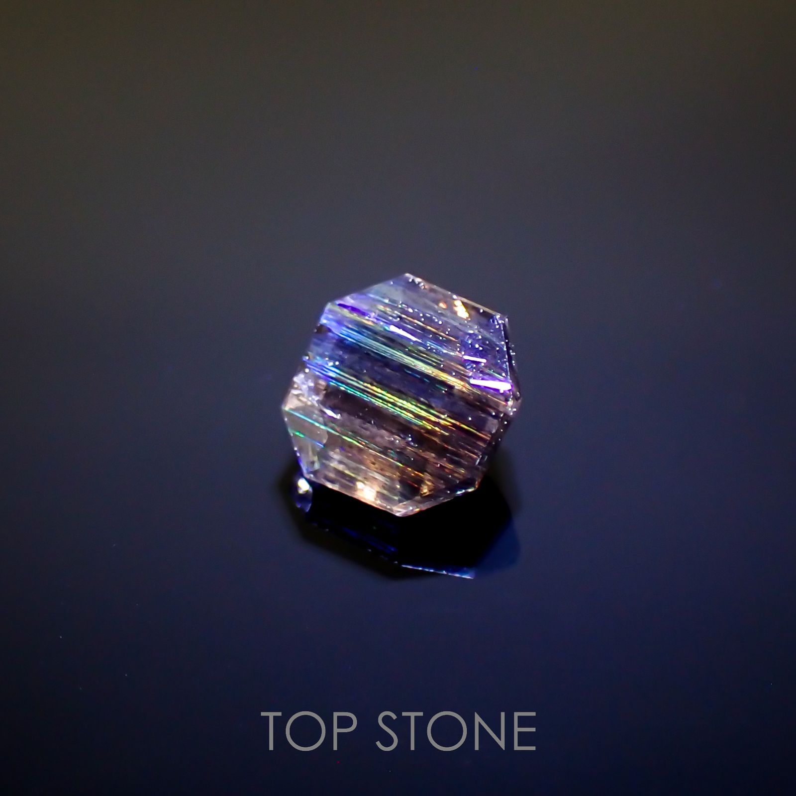 レインボースキャポライト ブラジル産 0.78ct[220616187]5.9x5.7mm前後