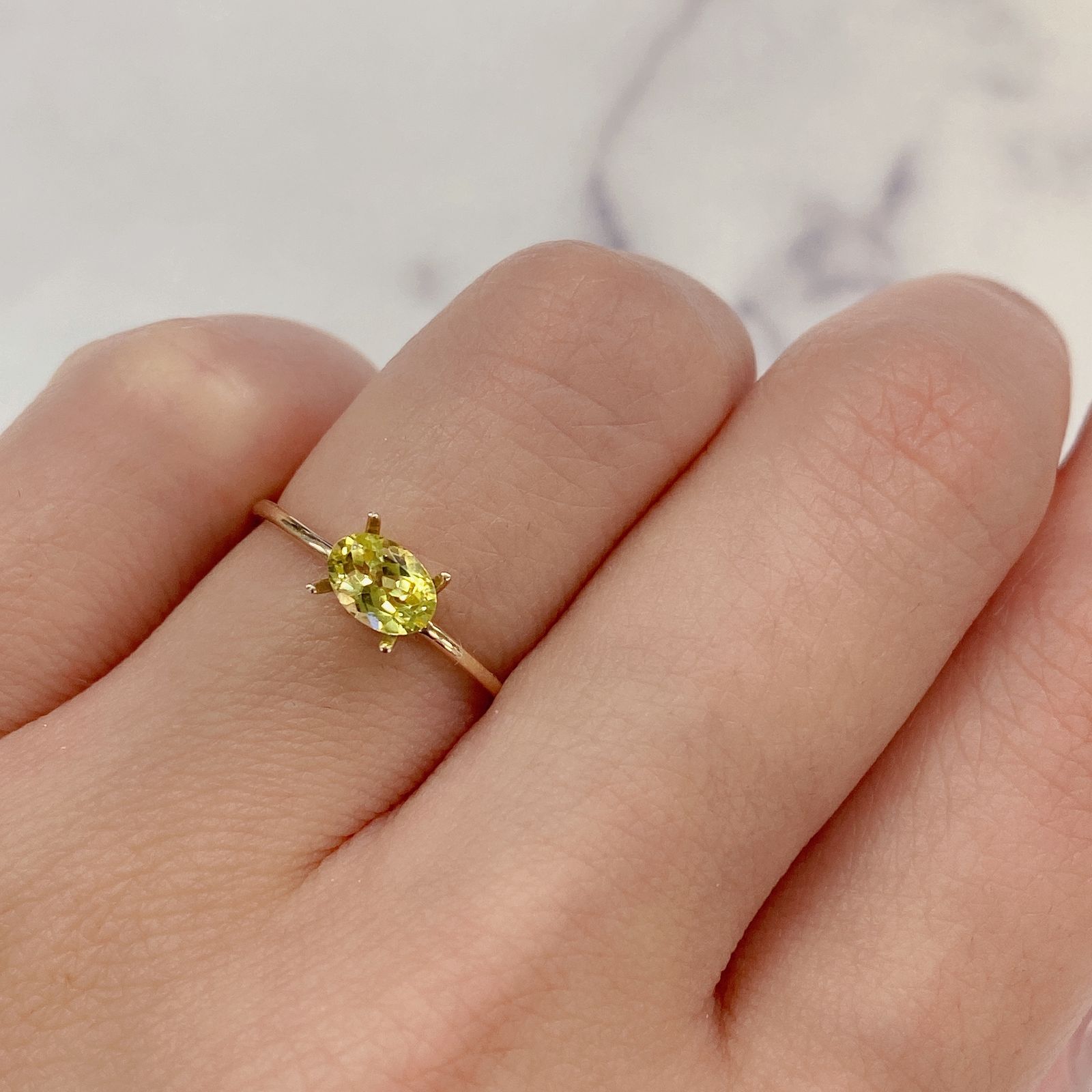 カナリートルマリン(宝石名トルマリン) ナイジェリア産 0.55ct 識別済[20128993]5.8×4.1mm前後