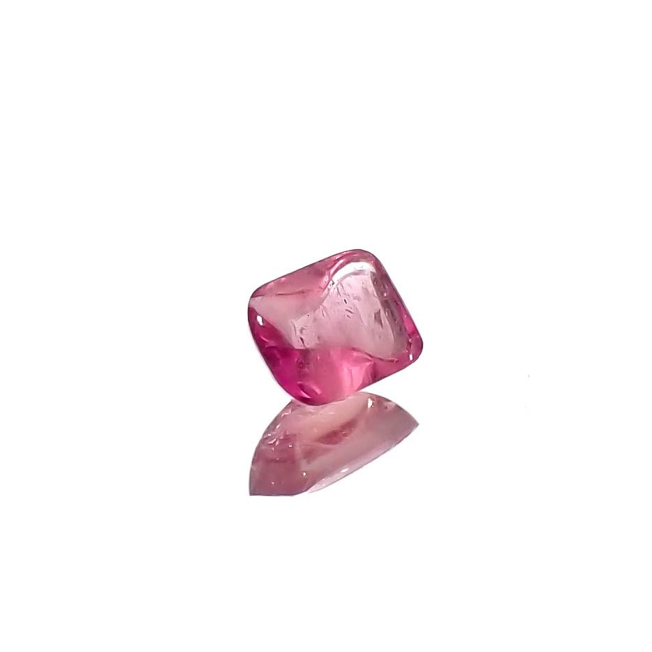 ◇バフカット◇レッドベリル/ピンクベリル アメリカ・ユタ州産 0.24ct[240326680]4.3x3.4mm前後
