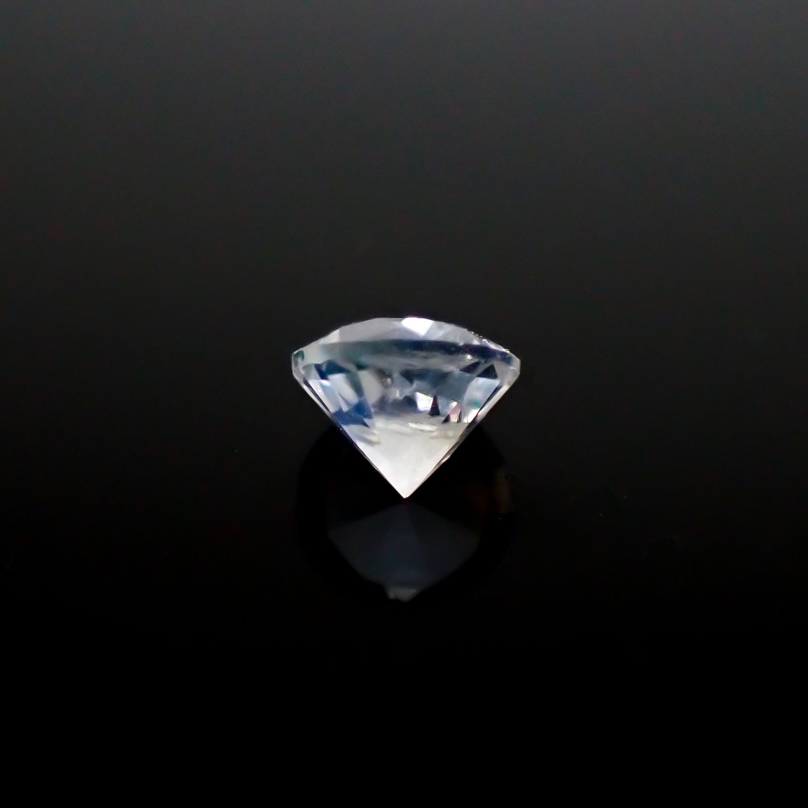 レインボームーンストーン(宝石名ラブラドライト)マダガスカル産 0.23ct 識別済[250129800]4x4mm前後