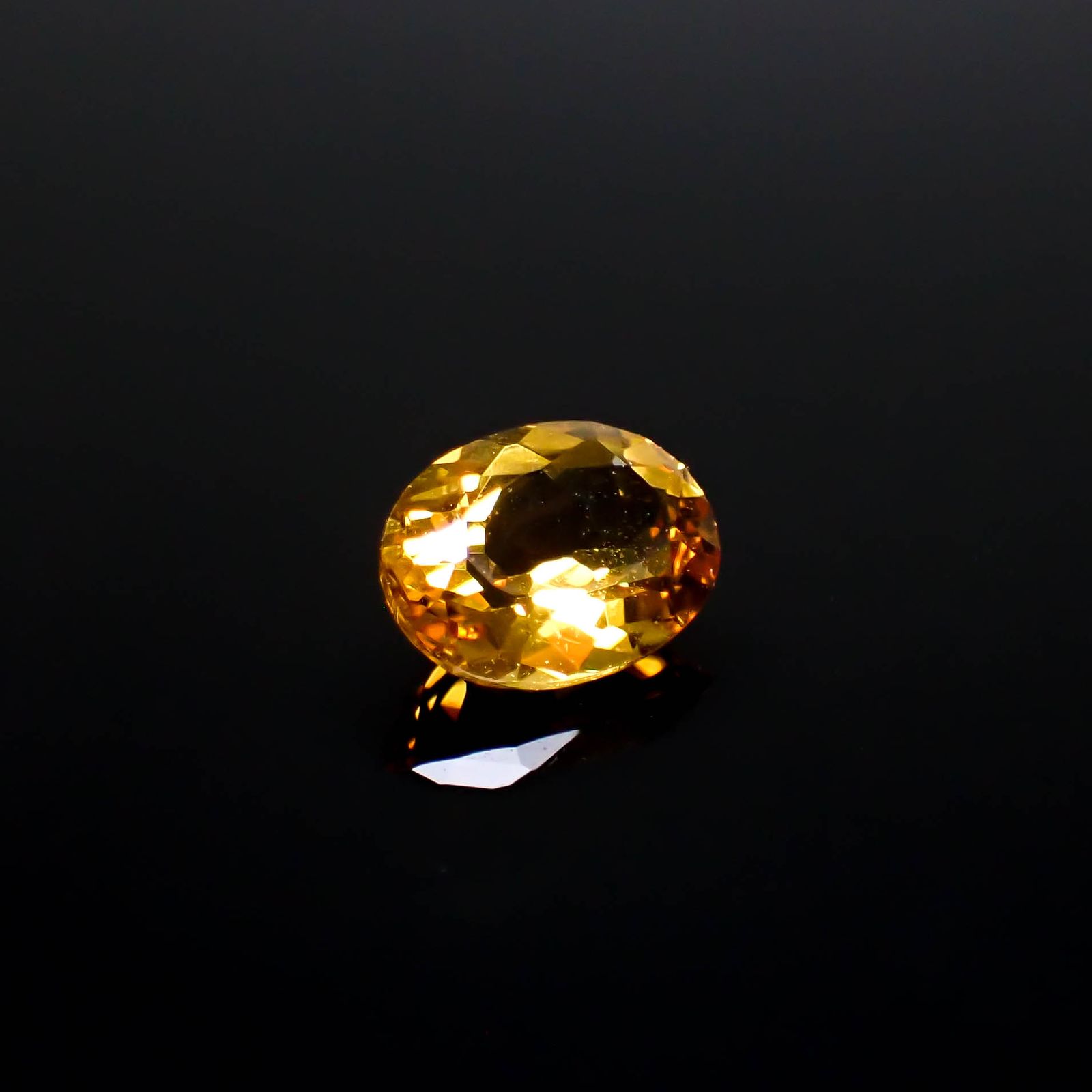 ゴールデンベリル(宝石名ゴールデン・ベリル)ブラジル産 1.15ct 識別済[250330164]8.1x6.2mm前後