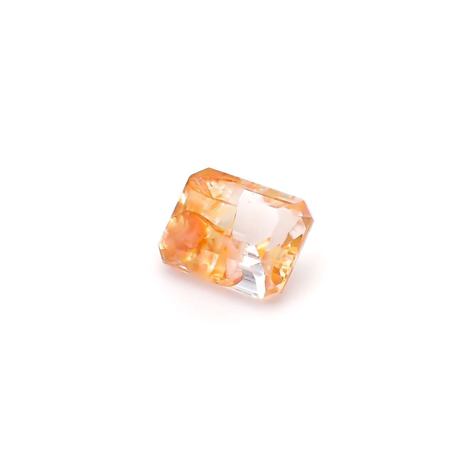 オーロラクォーツ ブラジル産 3.89ct / 11.1x8.7mm前後 [260331888]