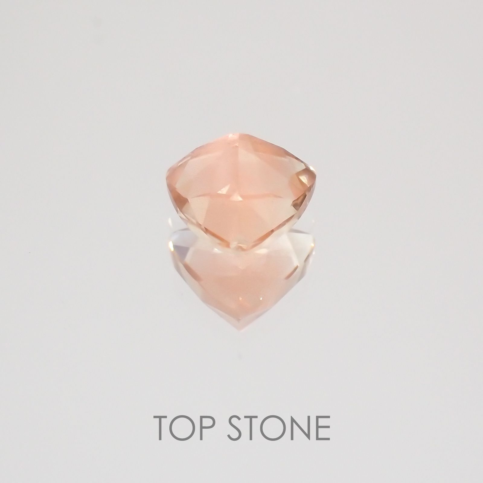オレゴンサンストーン アメリカ産 ルース 0.4ct[20128879]5×5mm前後