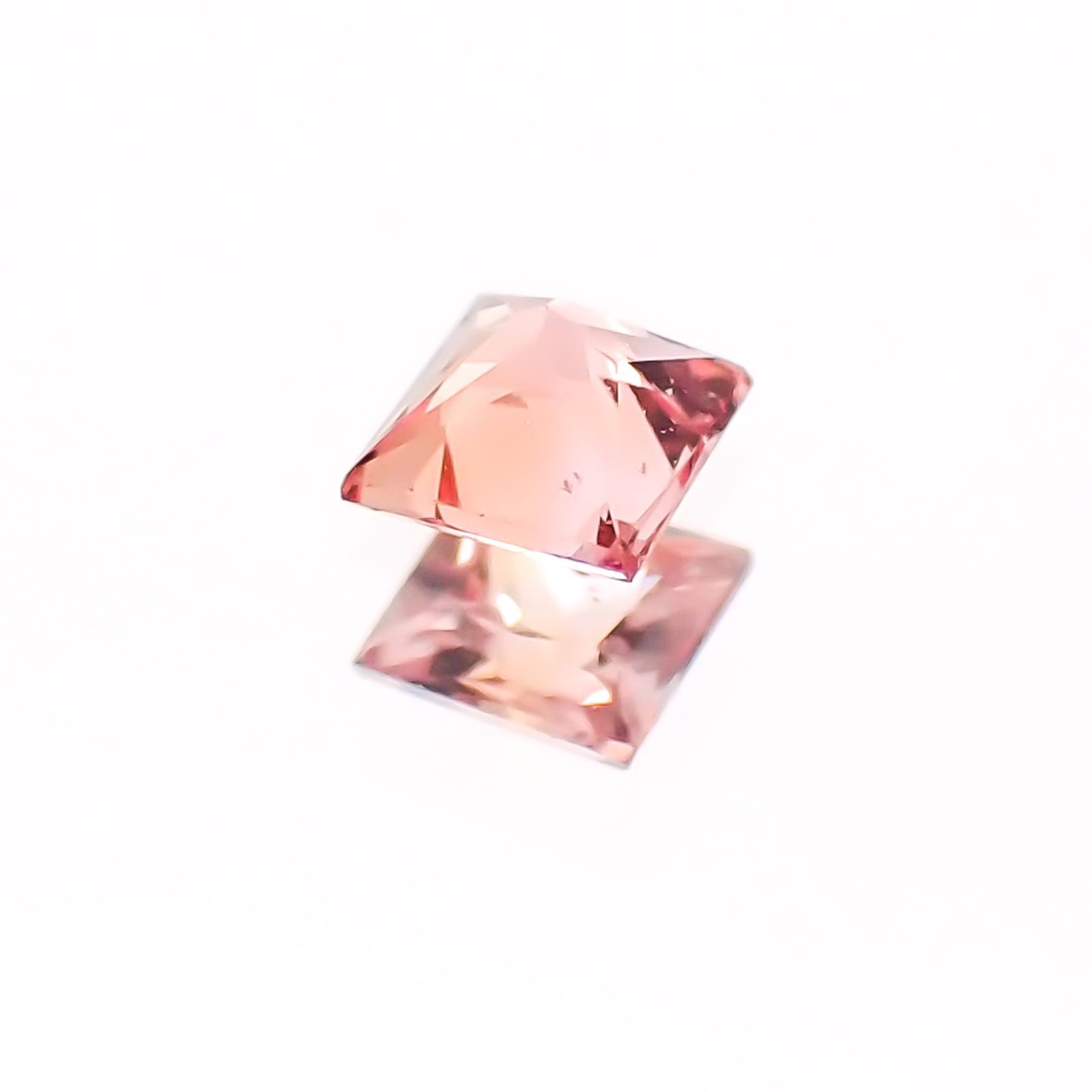 ◇プリンセスカット◇パパラチャサファイア ソーティング付き スリランカ産 ルース 0.096ct[20117822]2.4×2.4mm前後