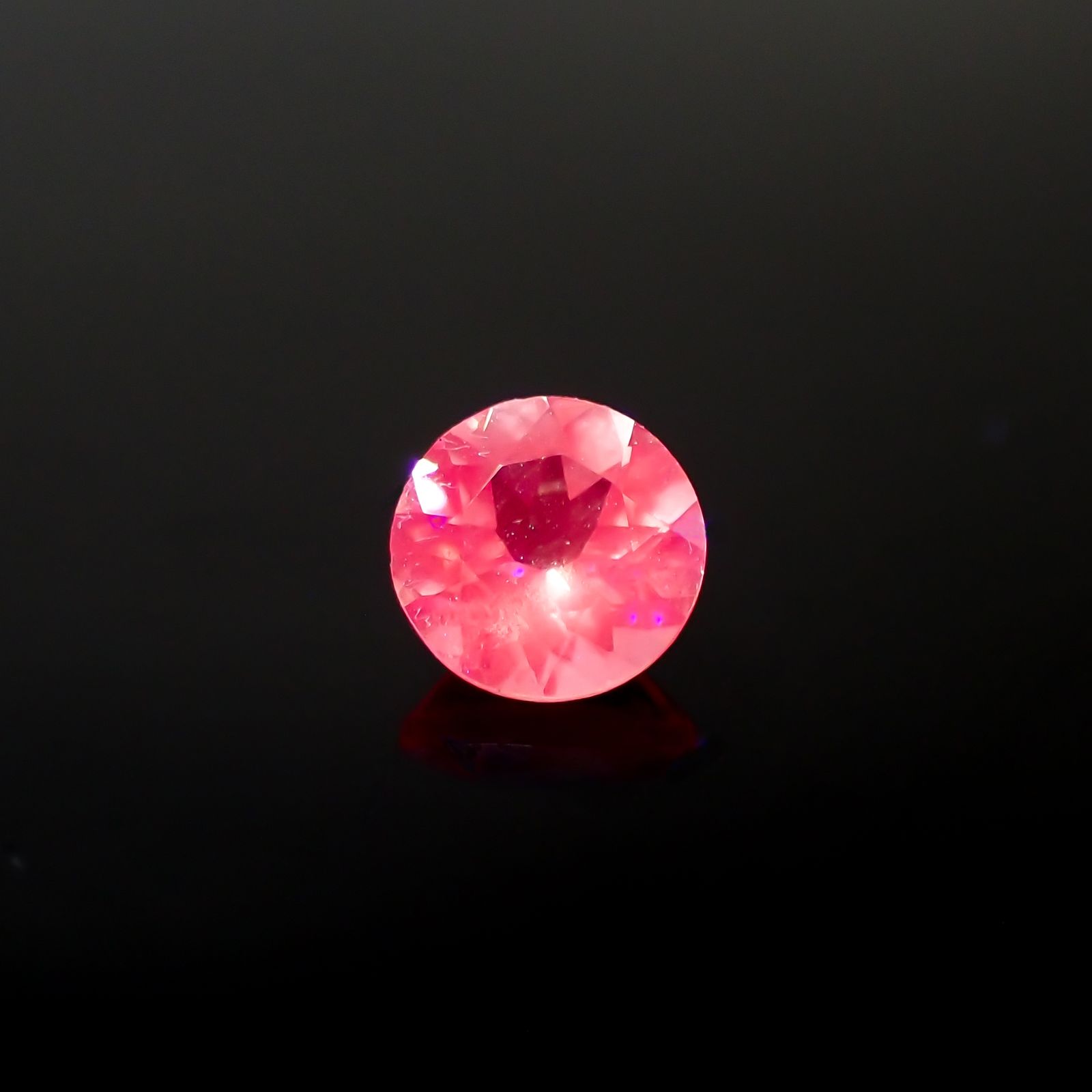 シルキーピンクスピネル タンザニア産 0.51ct[231224953]5x5mm前後