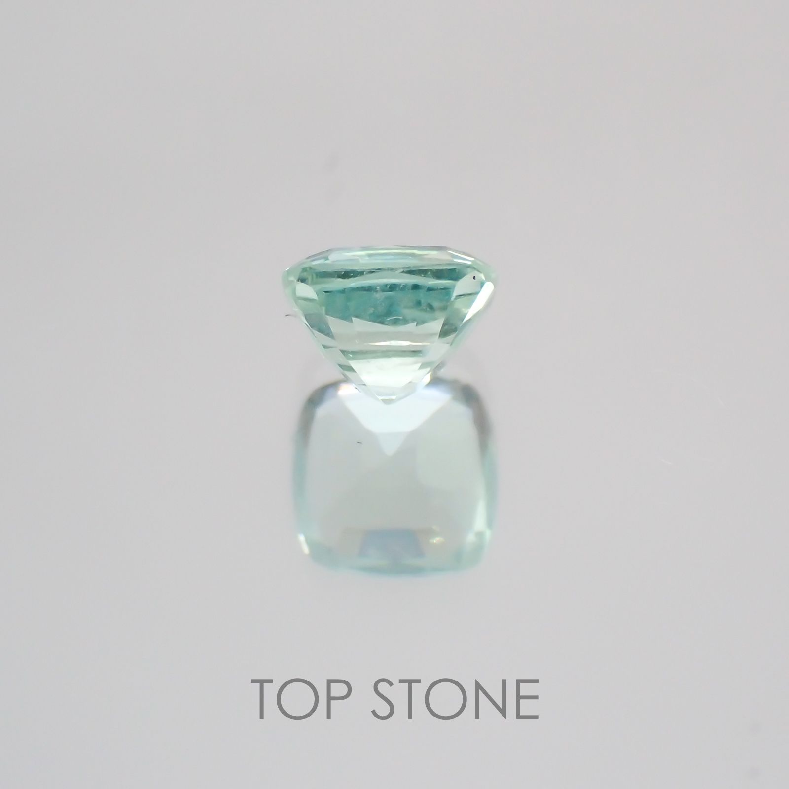 ミントベリル(宝石名グリーン・ベリル) ブラジル産 0.44ct 識別済[21069826]4.6×4.6mm前後