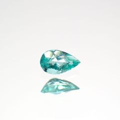パライバトルマリン(宝石名トルマリン/別名パライバ・トルマリン)ブラジル・パライバ州バターリャ鉱山産 0.054ct 識別済[220114909]3.3x2mm前後
