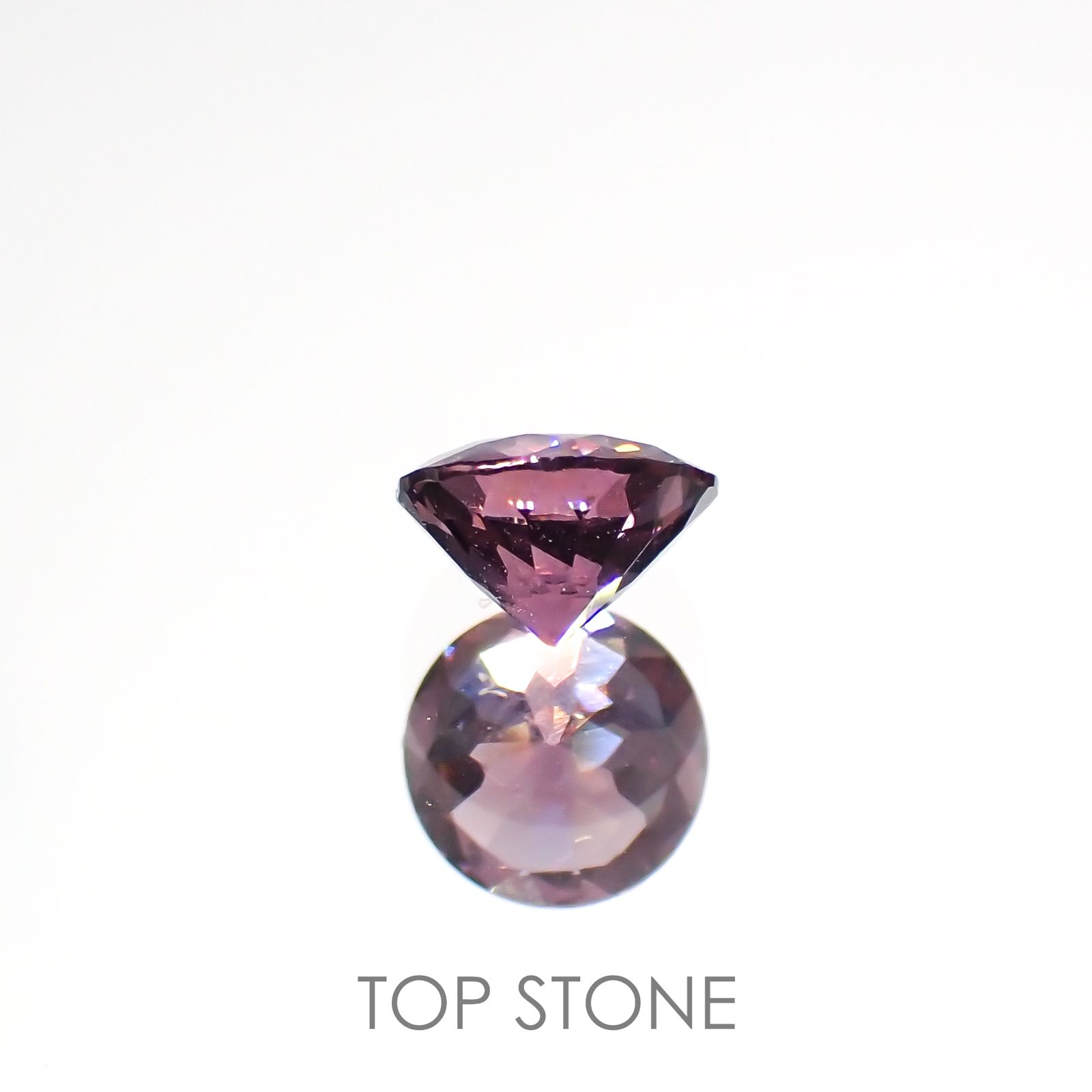 パープルピンクスピネル(宝石名スピネル)ビルマ/マダガスカル産 0.52ct 識別済[220616133]4.9x4.9mm前後