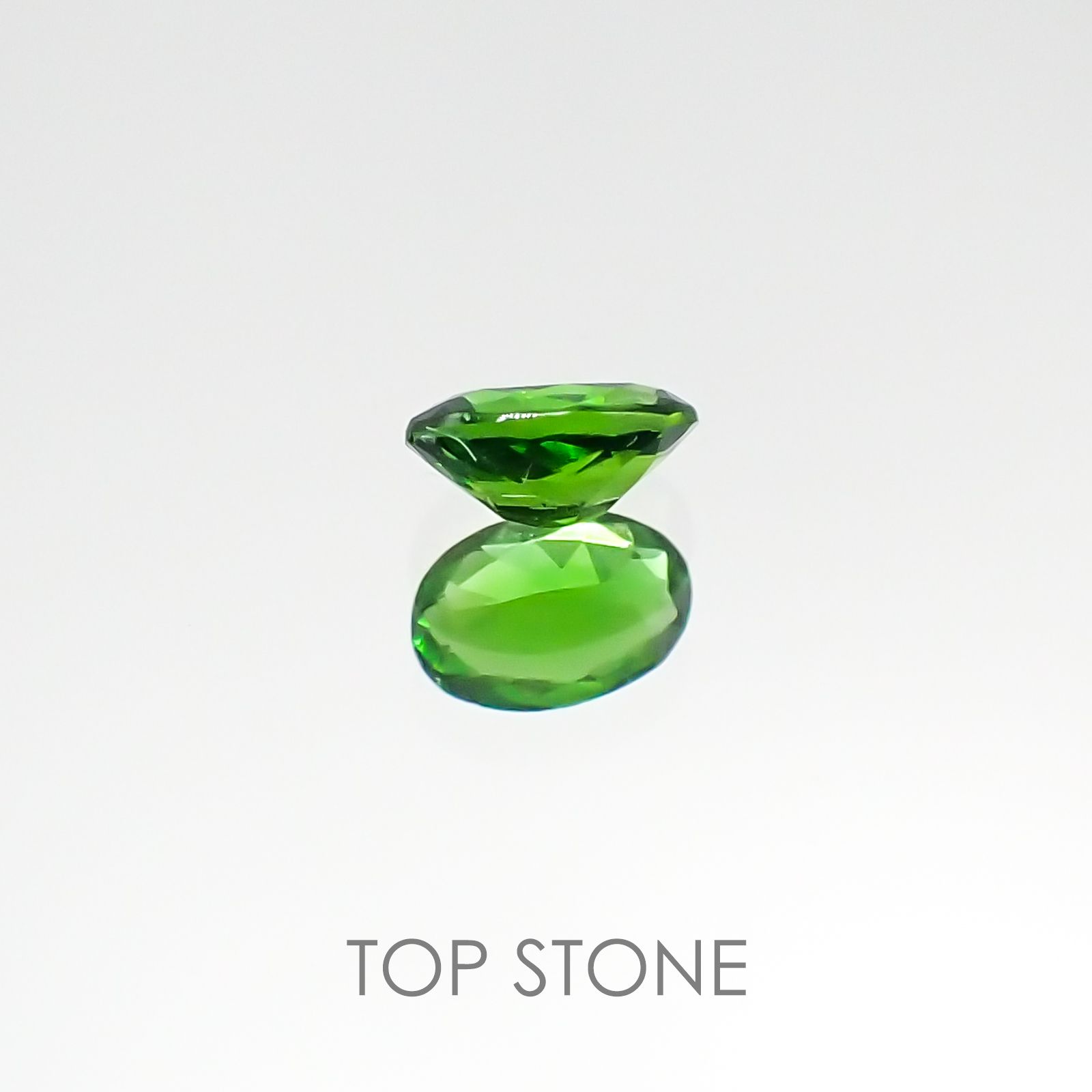 クロムダイオプサイド ロシア産 ルース 0.17ct[20084983]4.2×2.8mm前後