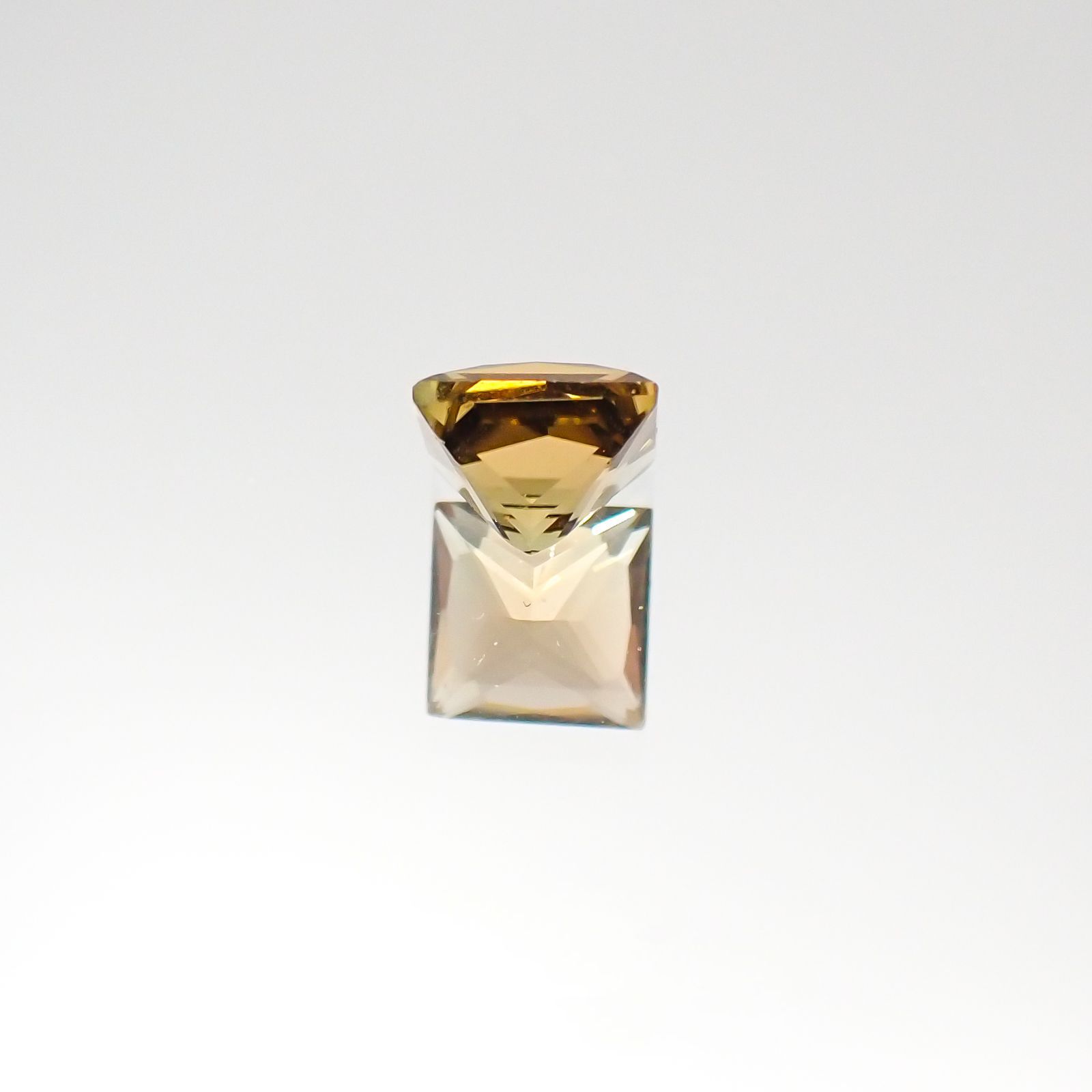 ◇プリンセスカット◇イエロートルマリン(宝石名トルマリン)ブラジル産 0.68ct 識別済[231023954]5x5mm前後