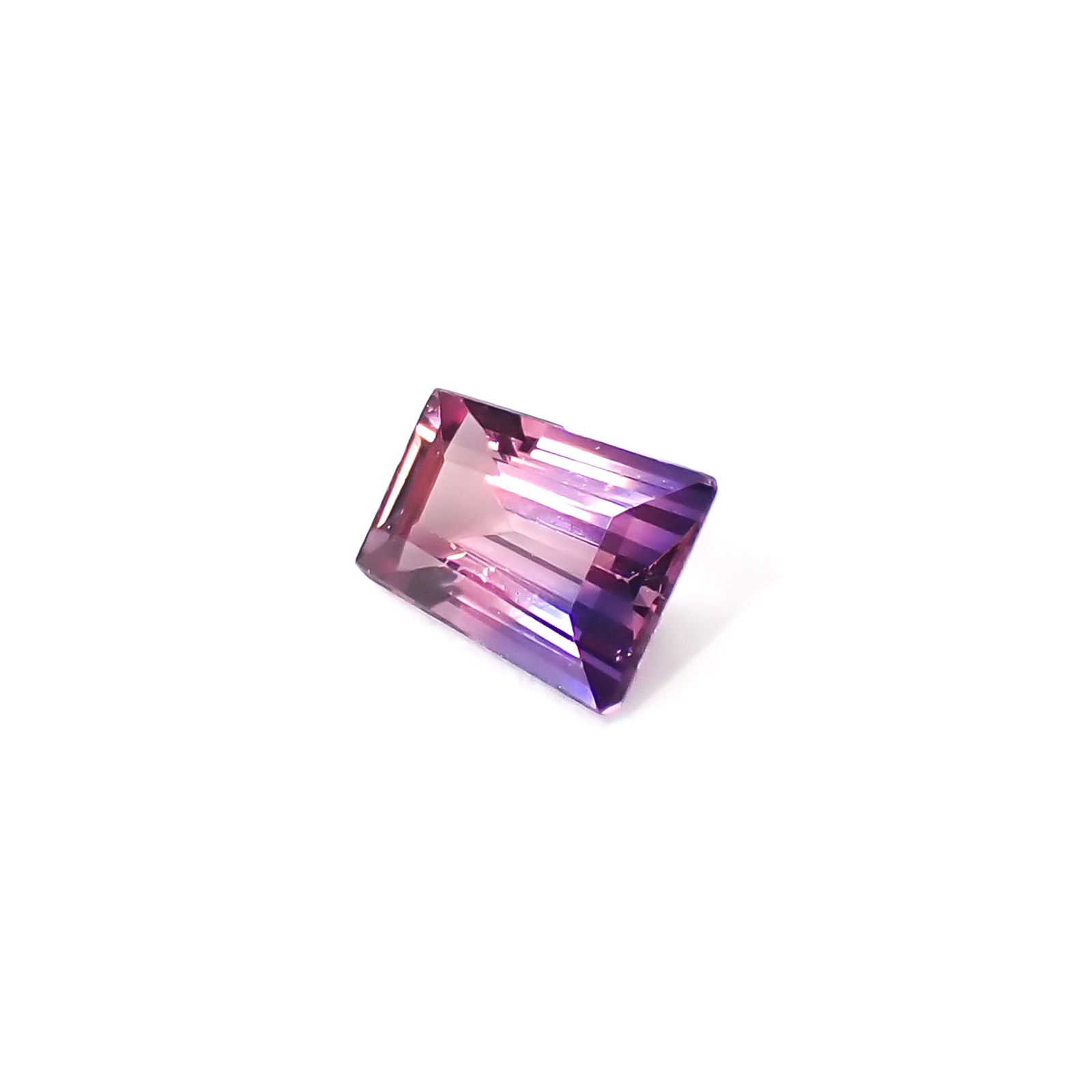 ウィンザーサファイア タンザニア・ウィンザー産 0.28ct / 4.3x3.2mm前後 [260532128]