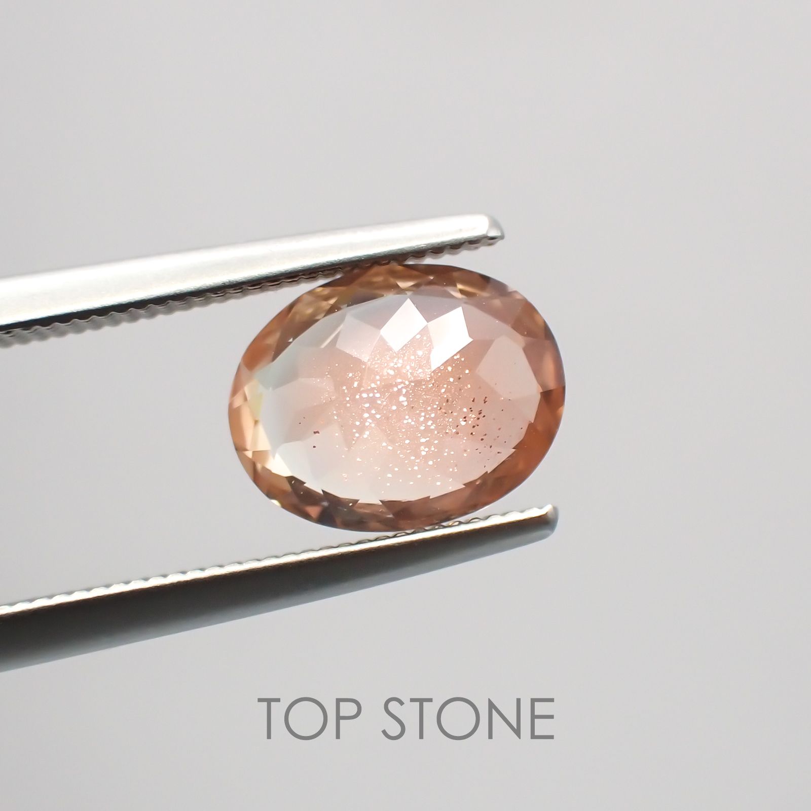 オレゴンサンストーン(宝石名ラブラドライト) アメリカ・オレゴン州産 1.72ct 識別済[210410378]9×7.2mm前後