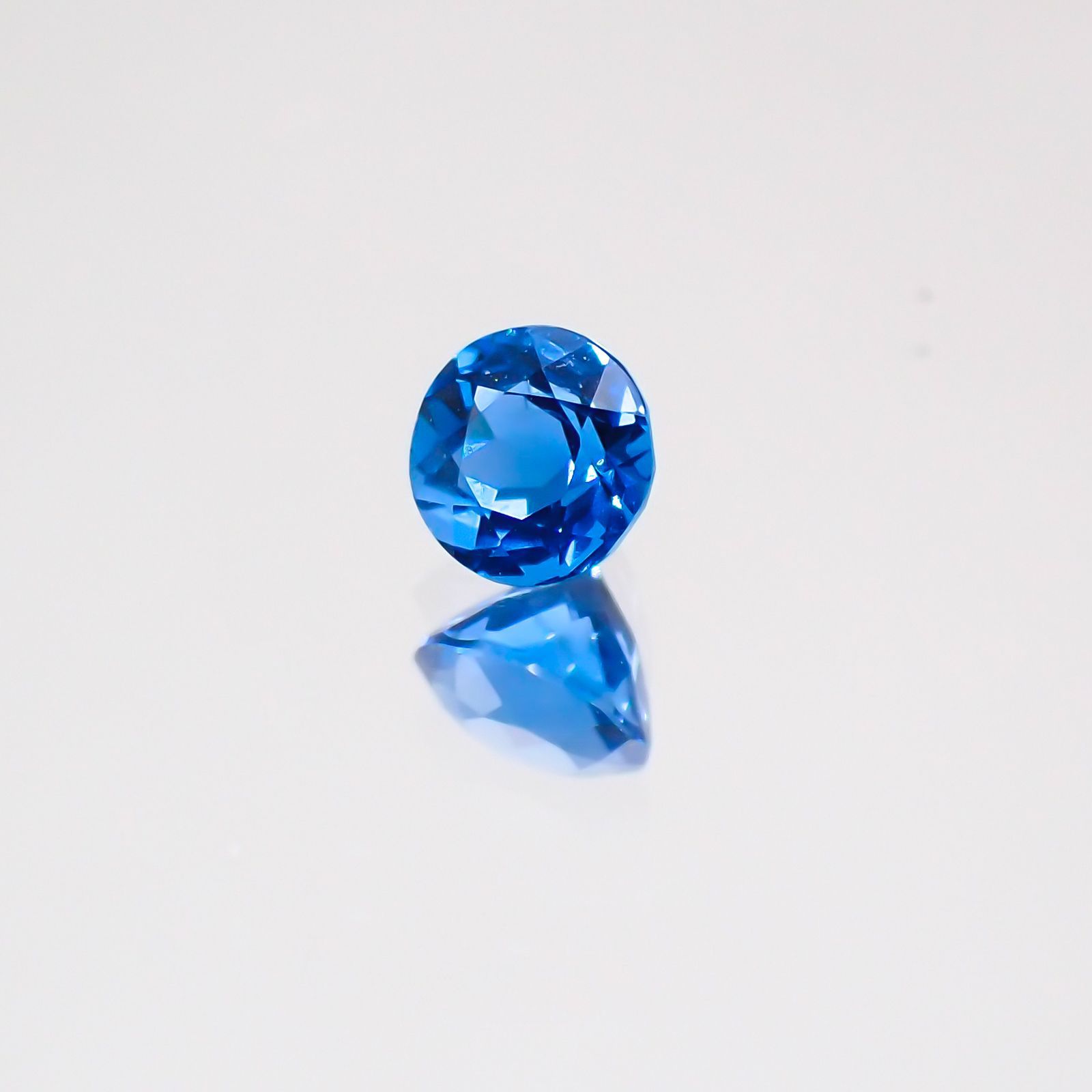 アウイナイト ドイツ産 ルース 0.13ct[210210032]3.1×3.1mm前後
