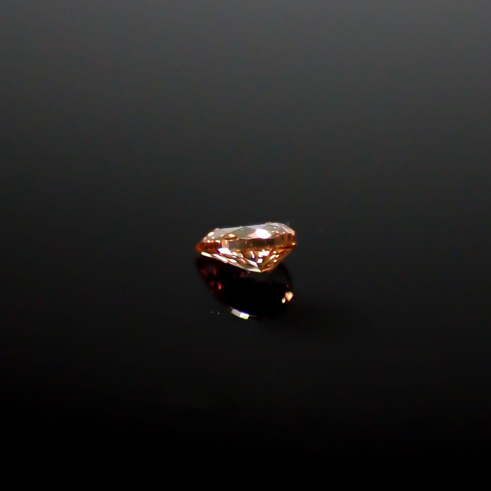ピンクダイヤモンド(宝石名ダイアモンド VS-1/FANCY DEEP BROWNISH PINK) 0.043ct ソ付(AGT)[250129707]2.67x1.81mm前後