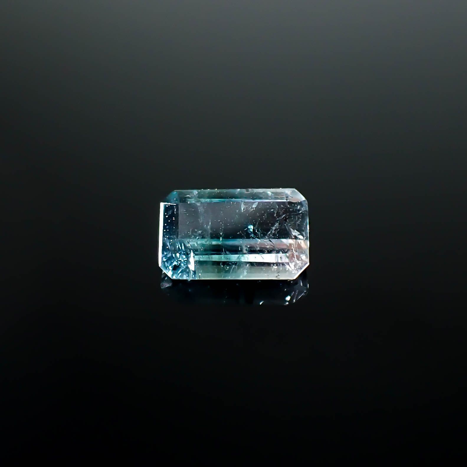 バイカラートルマリン アフガニスタン産 0.89ct [250730932]7.2x4.5mm前後