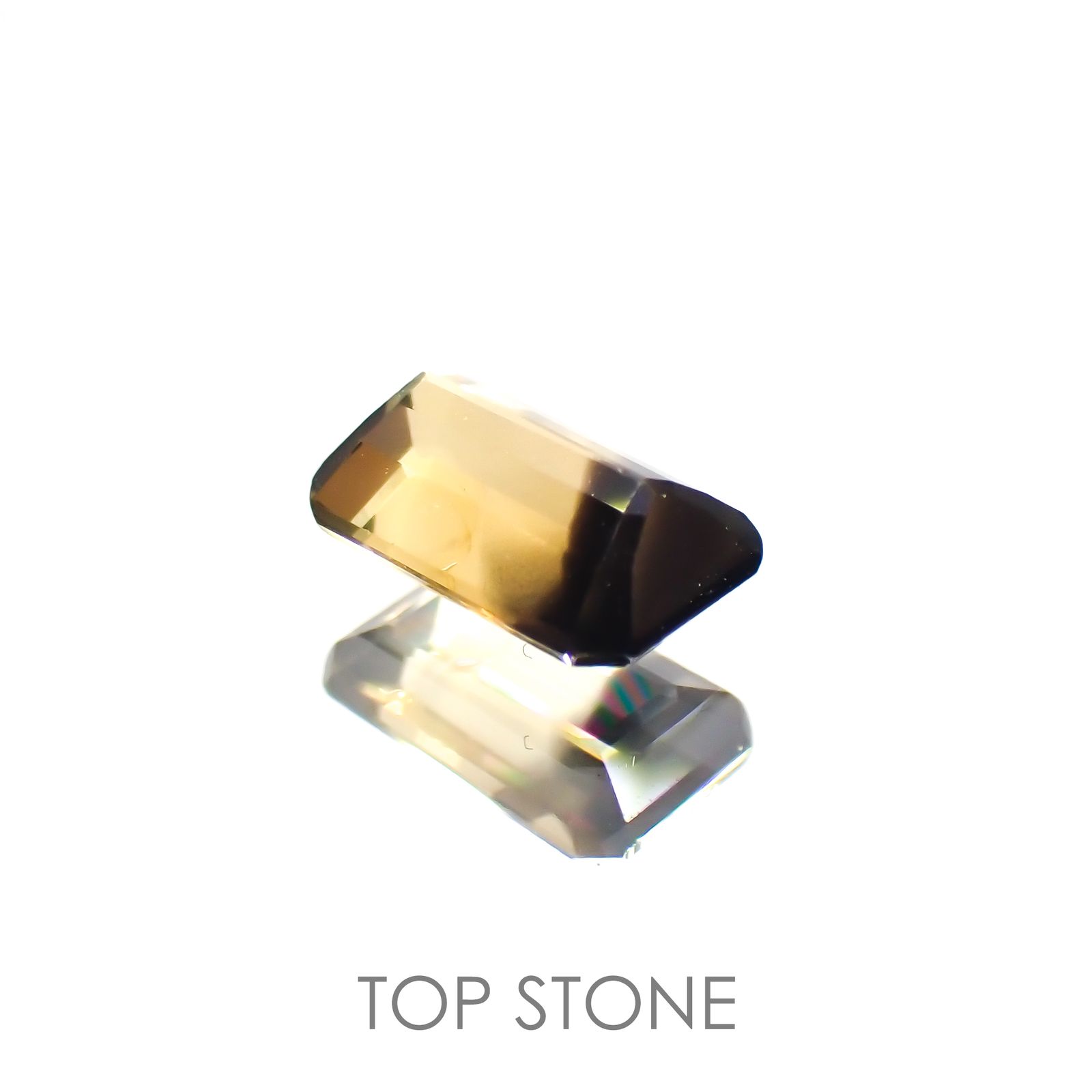 バイカラークリソベリル(宝石名バイカラー・クリソベリル)マダガスカル産 0.79ct 識別済[220114195]6.4x4mm前後