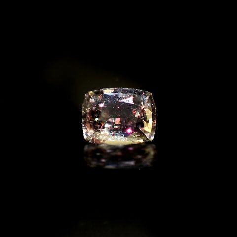 ティンカーベルクォーツ ブラジル産 0.68ct[240125447]6.4x4.9mm前後