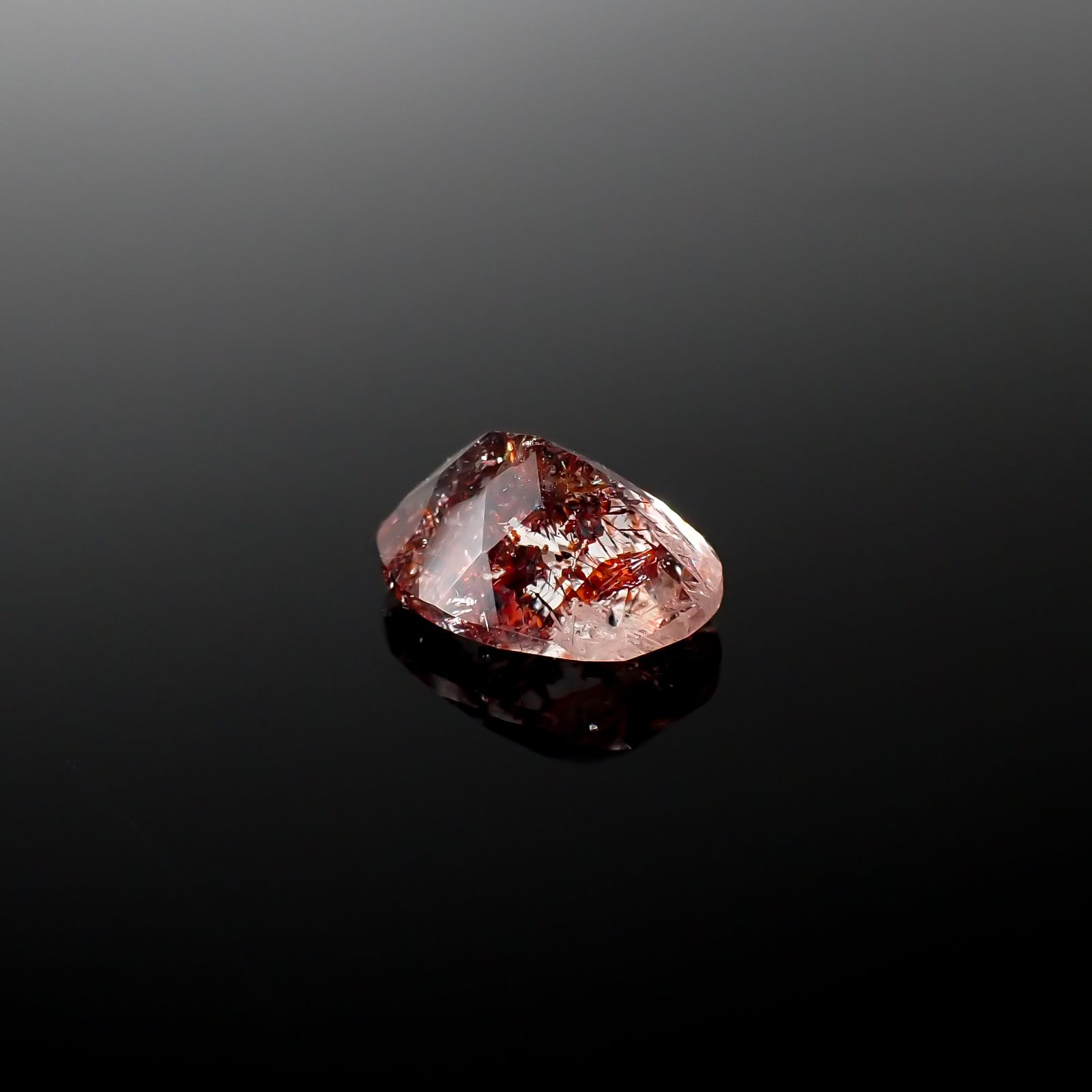 ファイヤークォーツ ナイジェリア産 1.79ct[240326720]9.6x7mm前後