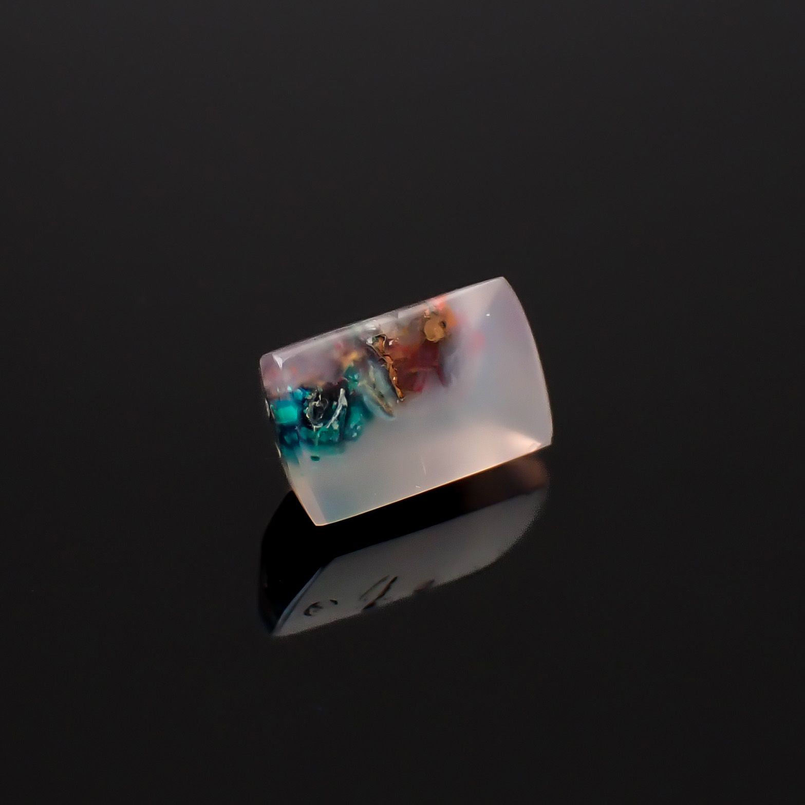 コッパークリソコラインカルセドニー インドネシア産 6.14ct / 13.8x8.3mm前後 [260932798]