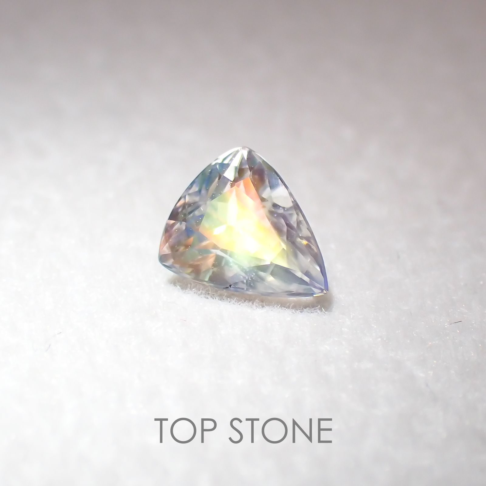 レインボームーンストーン(アンデシンラブラドライト) マダガスカル産 ルース 0.43ct[210410563]5.7×4.7mm前後 | TOP  STONE(トップストーン)