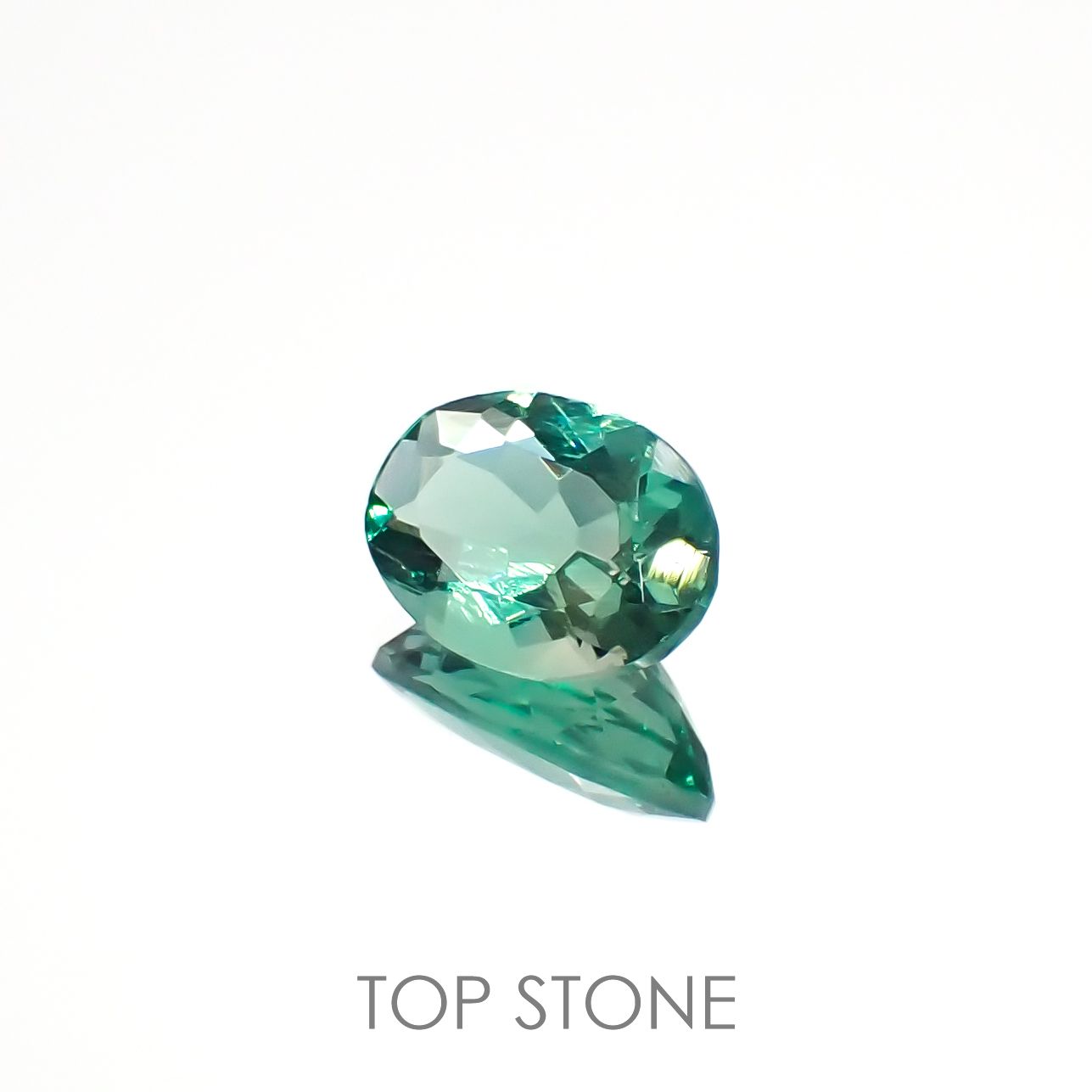 フローライト フルオレッセンス イギリス・ロジャリー鉱山産 3.35ct[220716920]11.6x8.2mm前後