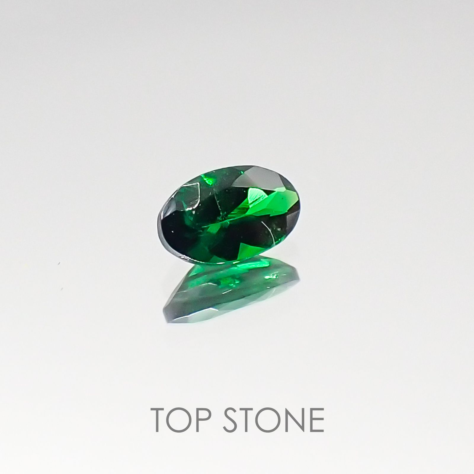 ツァボライト(宝石名グリーン グロッシュラー・ガーネット) タンザニア産 0.23ct 識別済[20095722]4.8×3mm前後