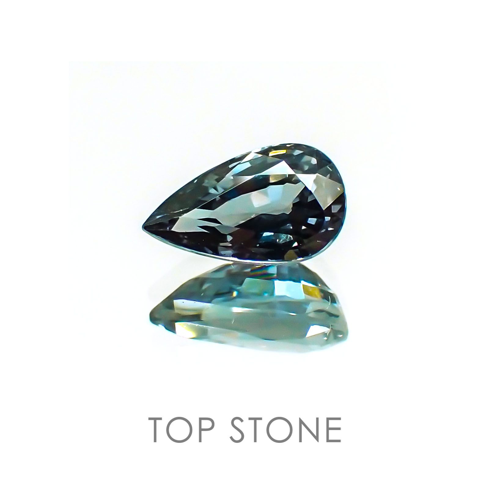 カラーチェンジガーネット(アレキタイプ) マダガスカル・ベキリー産 ルース 0.76ct[20129302]7×4.1mm前後