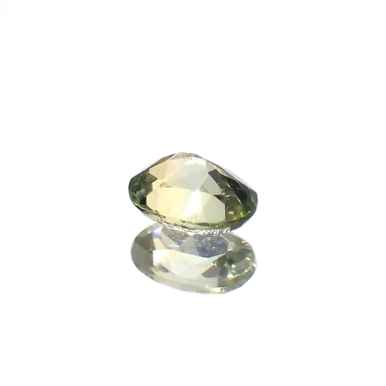 モンタナサファイア(宝石名サファイア)アメリカ・モンタナ州産 0.25ct 識別済[230321280]4.2x3.1mm前後