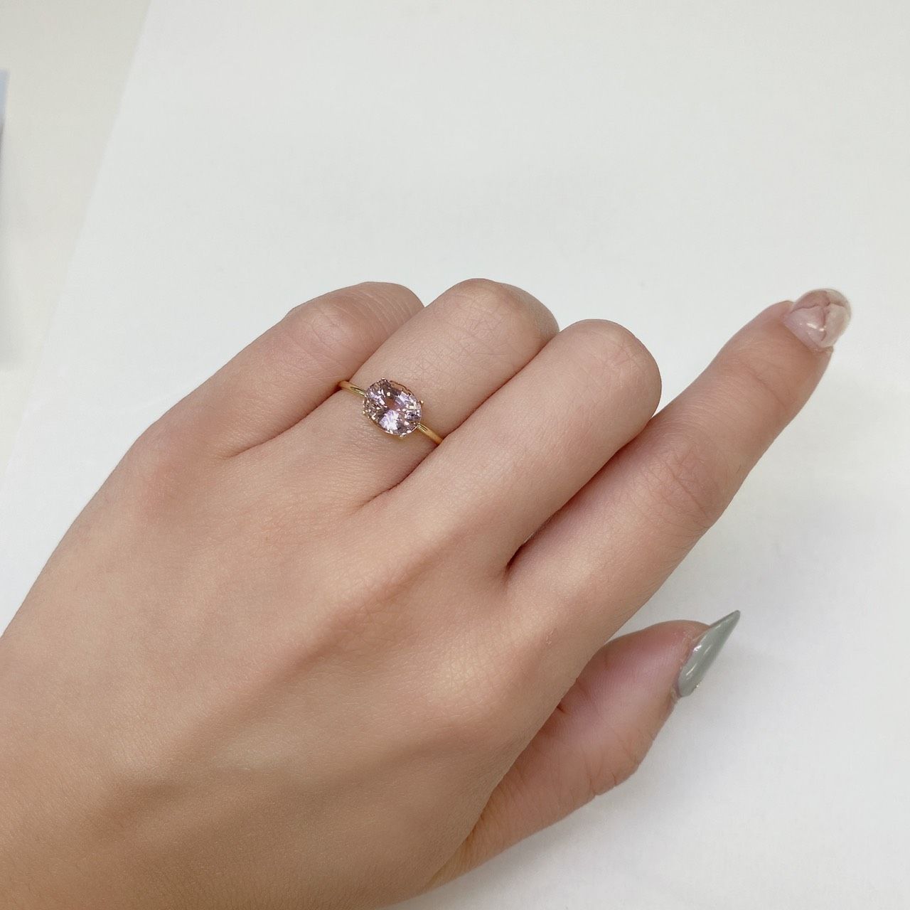 ピンクトルマリン パパラチャカラー(宝石名ピンク・トルマリン) ルワンダ産 1.590ct ソ付(彩珠)[21039972]7.9×6.4mm前後