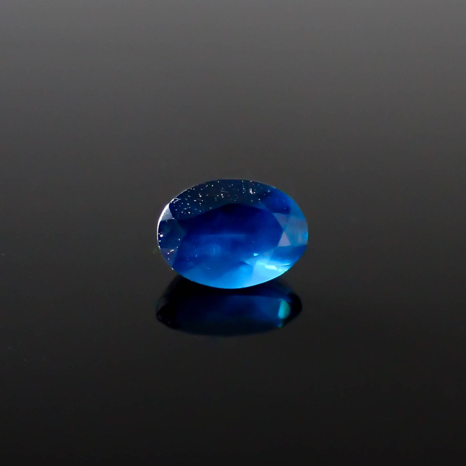 ディープブルーアパタイト マダガスカル産 0.92ct[240628160]6.8x4.9mm前後