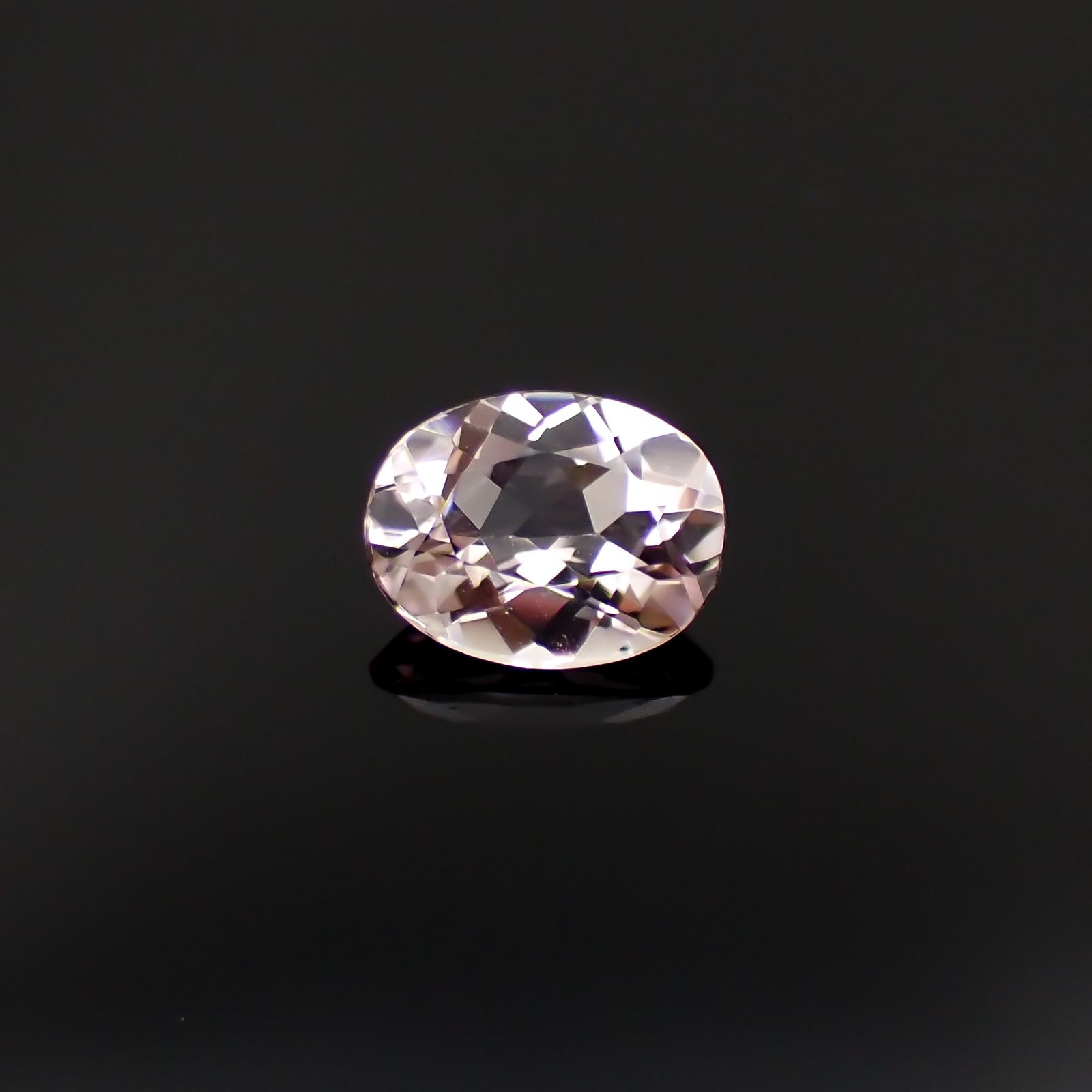 モルガナイト(宝石名モルガナイト)ナイジェリア産 1.13ct 識別済[230321161]7.9x6.1mm前後