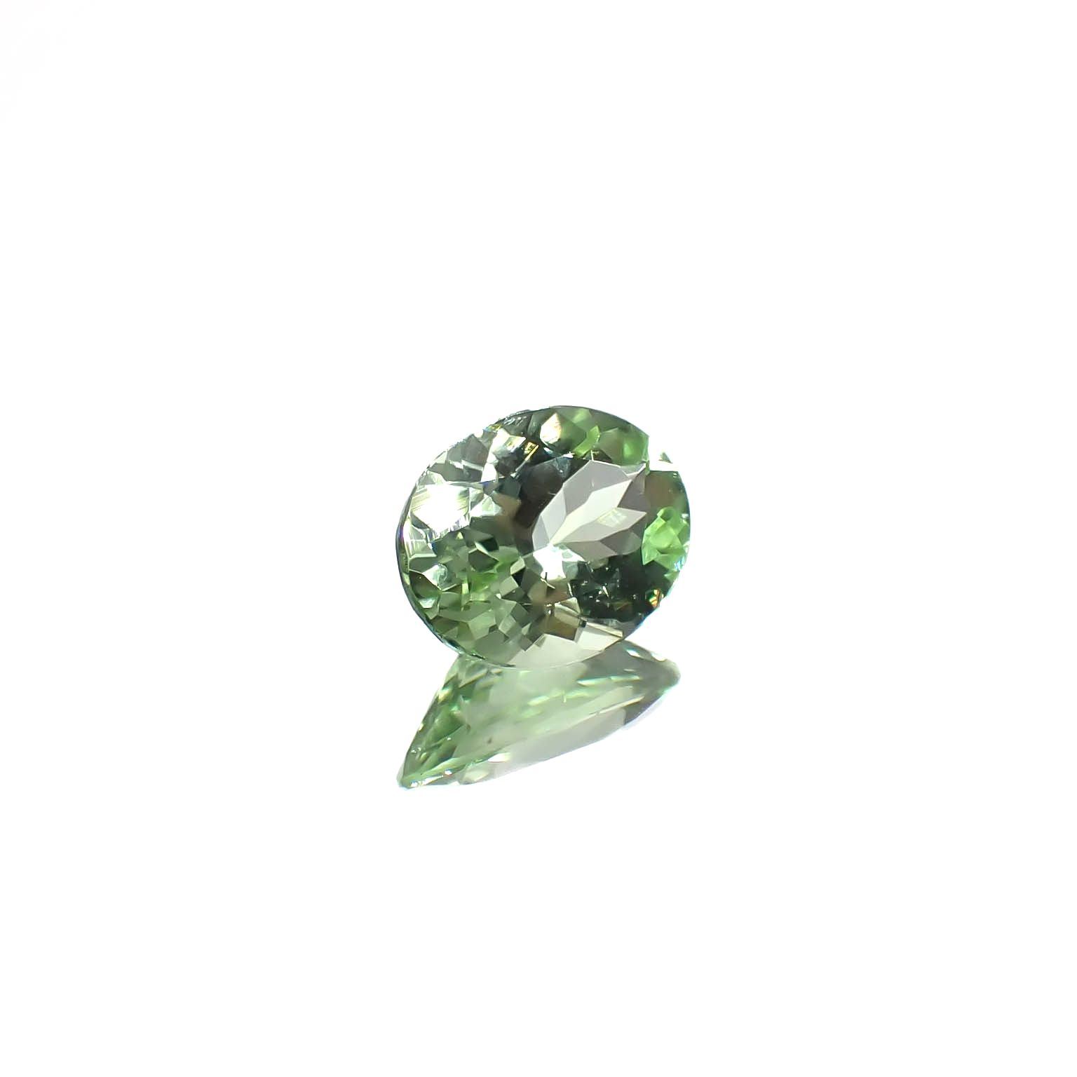ペリドット(宝石名ペリドット)パキスタン/ノルウェー産 1.248ct ソ付(彩珠)[240728516]8x6.2mm前後