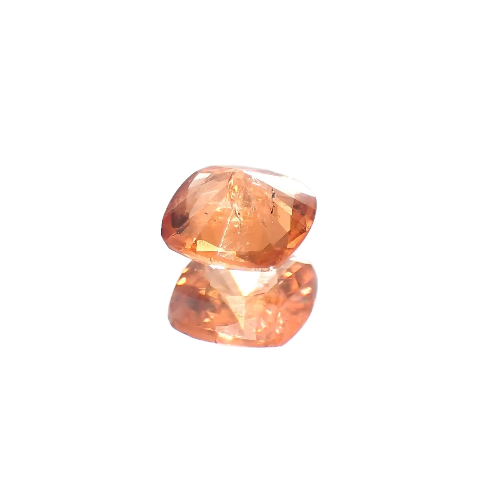 トリプライト(宝石名トリプライト) ブラジル産 0.438ct ソ付(彩珠)[210812513]4.6×4.6mm前後