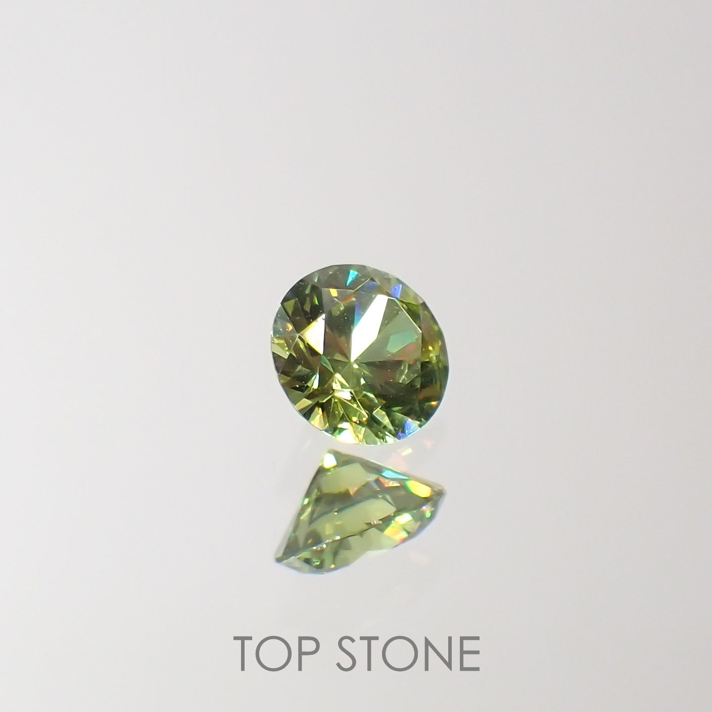 デマントイドガーネット(宝石名デマントイド・ガーネット)ロシア産 0.20ct 識別済[220616529]3.6x3.6mm前後