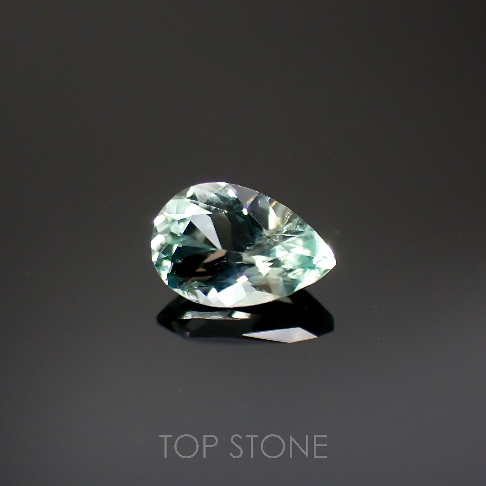 ミントベリル ブラジル産 0.31ct[220817224]6x3.9mm前後