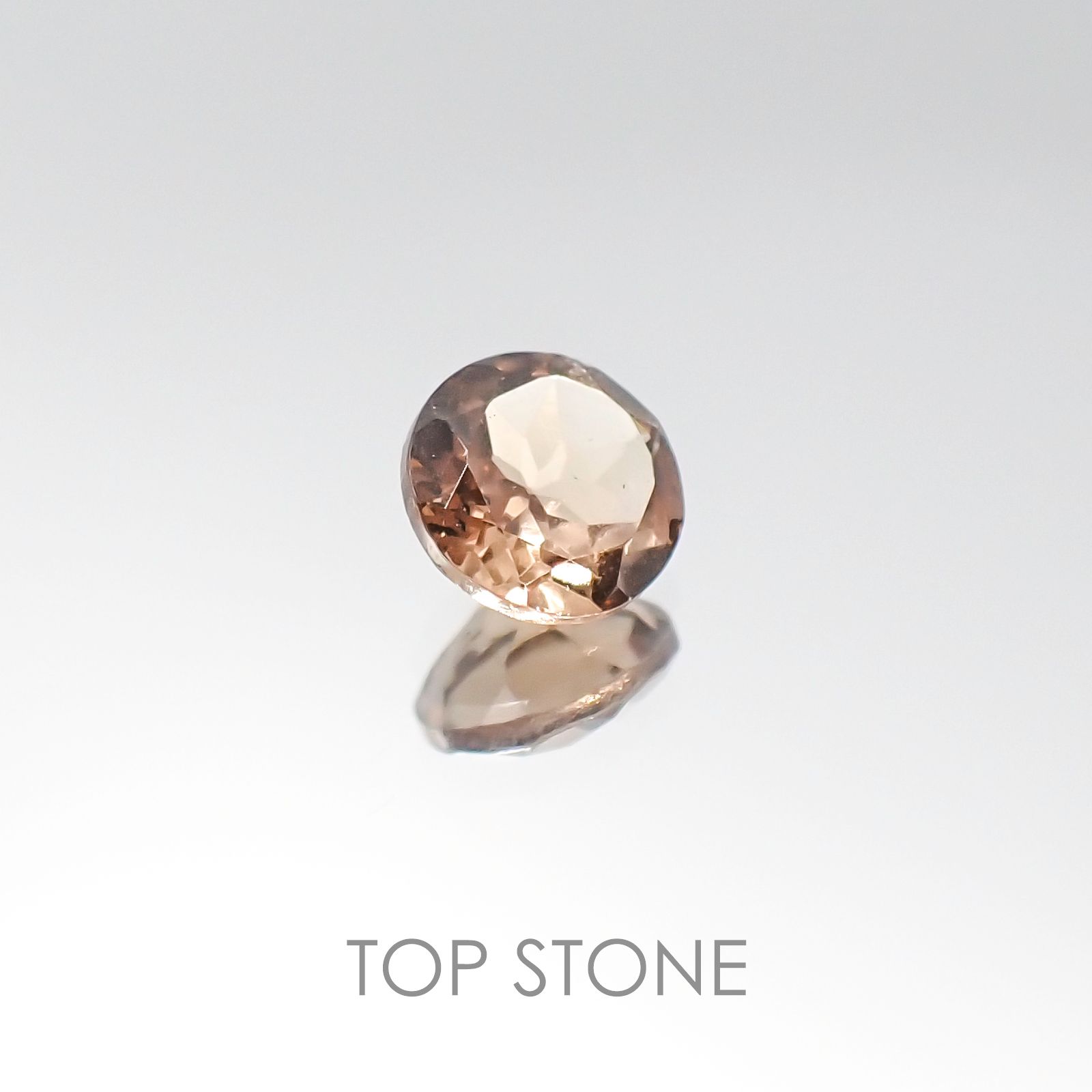 カラーチェンジマラヤガーネット(宝石名ガーネット) タンザニア・マヘンゲ産 0.58ct 識別済[20106084]5×5mm前後