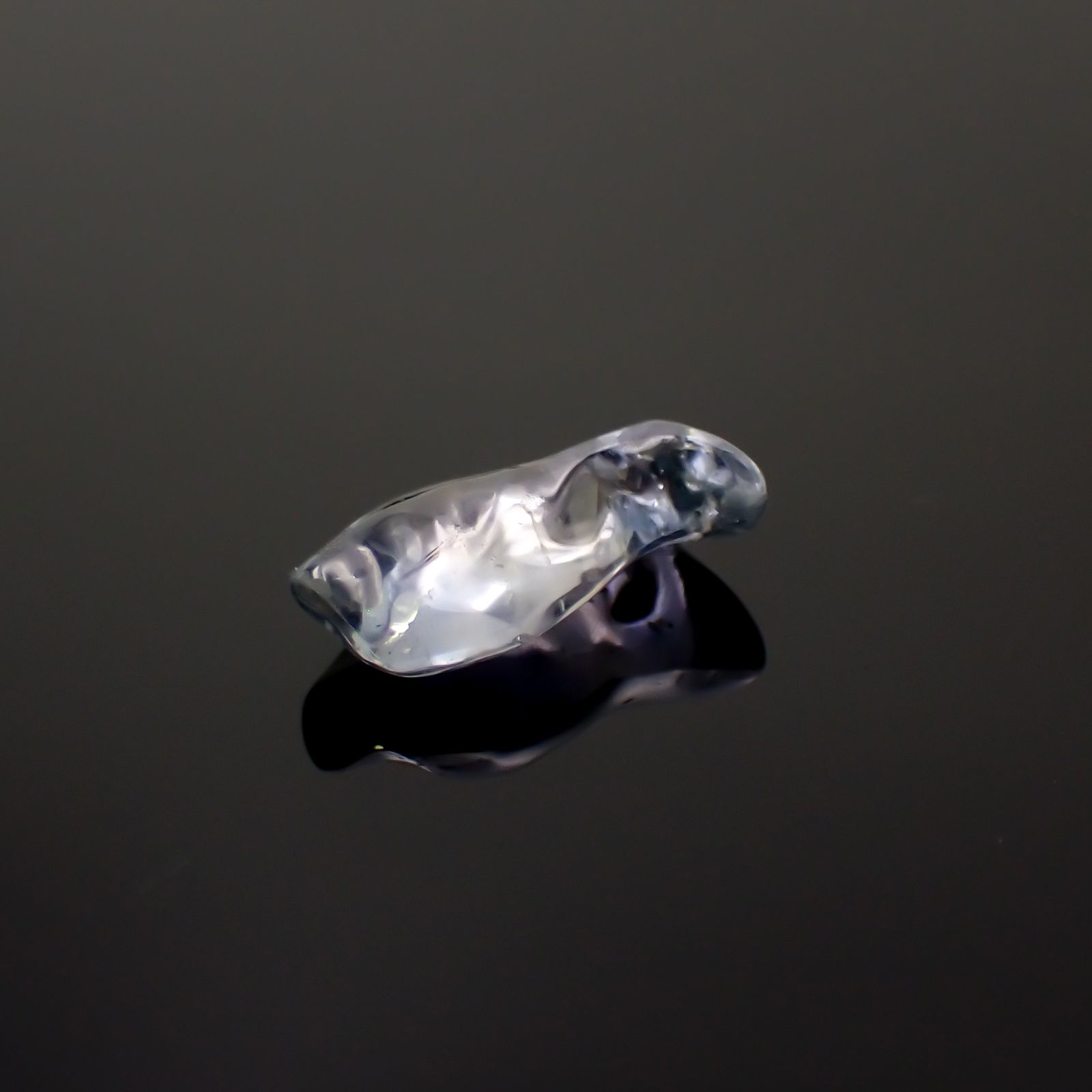 ◇フリーフォーム◇サファイア 非加熱 マダガスカル産 3.11ct[230722661]12.4x6.1mm前後