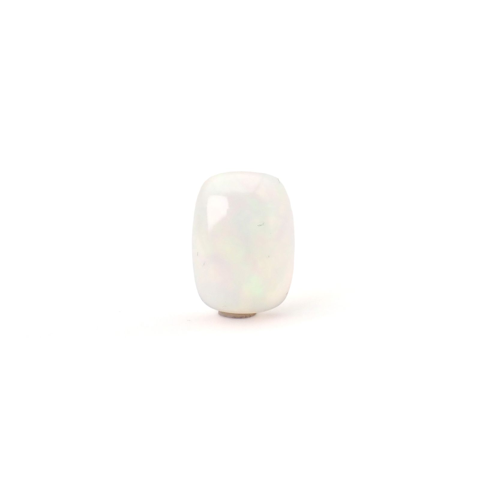エチオピアオパール(宝石名オパール)エチオピア産 識別済 4.70ct / 14.3x10.4mm前後 [260722820]