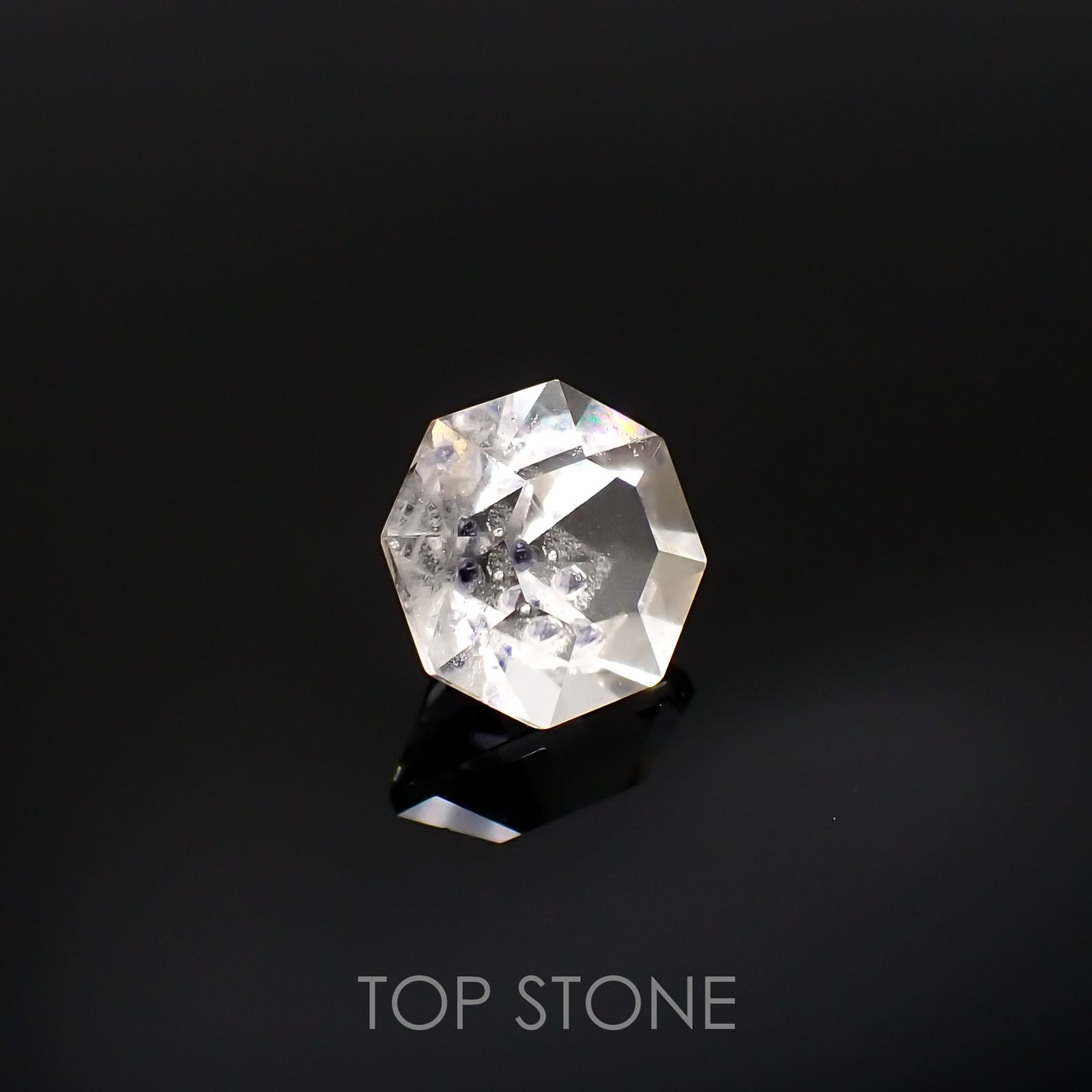 ◇オクタゴンカット◇フローライトインクォーツ マダガスカル産 14.64ct[220515707]15.2x15.1mm前後