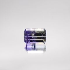 バイカラータンザナイト(宝石名バイカラー・ゾイサイト) タンザニア産 2.786ct ソ付(彩珠)[210711662]8.6×5.9mm前後