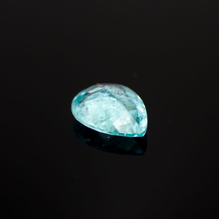 パライバトルマリン(宝石名トルマリン/別名パライバ・トルマリン)ブラジル・キントス鉱山産 0.514ct ソ付(宝貴協)[221018832]6.8x5mm前後