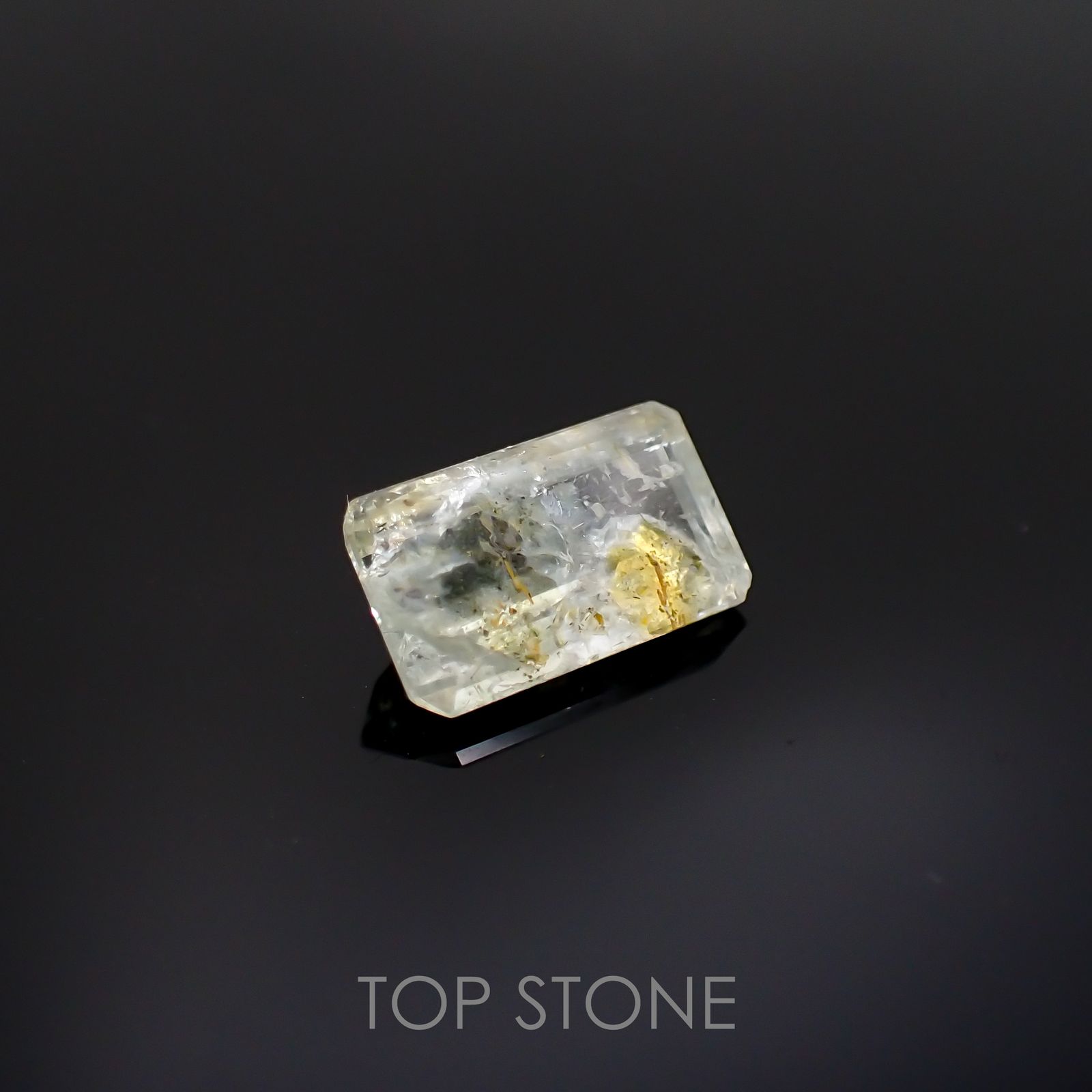 オーロラアクアマリン ブラジル産 1.93ct[220114410]10.4x6.2mm前後