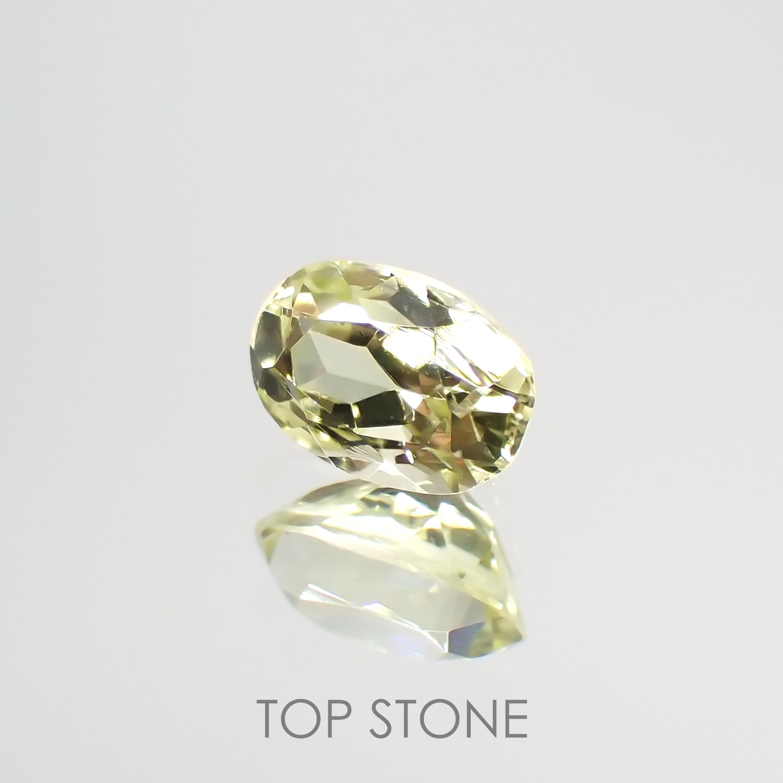 シリマナイト インド産 ルース 0.59ct[210810691]6.1×4mm前後