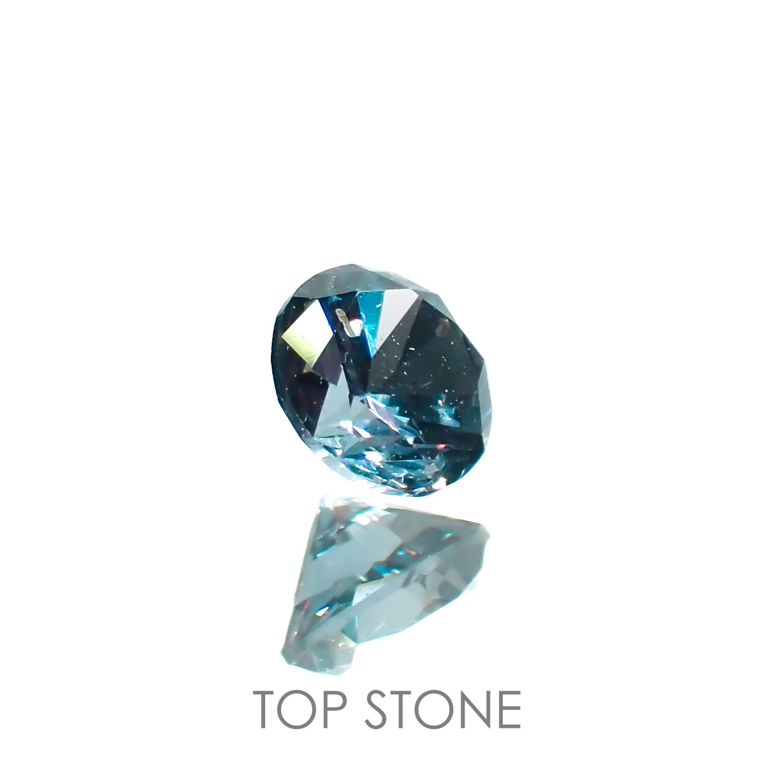 カラーチェンジガーネット アレキタイプ(宝石名ガーネット)マダガスカル・ベキリー産 0.18ct 識別済[221219420]3.3x3.3mm前後
